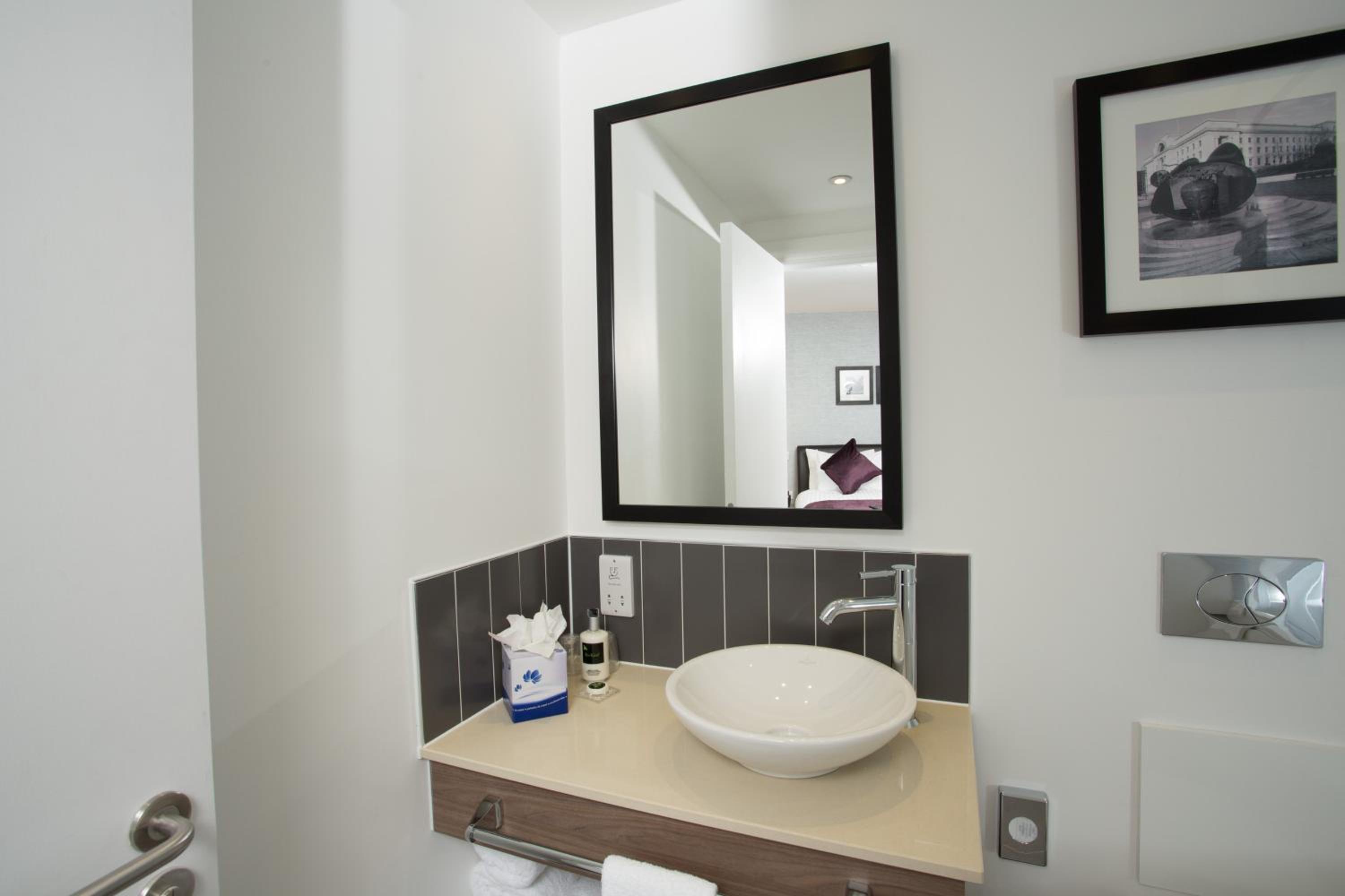 One-Bedroom Suite photo 3