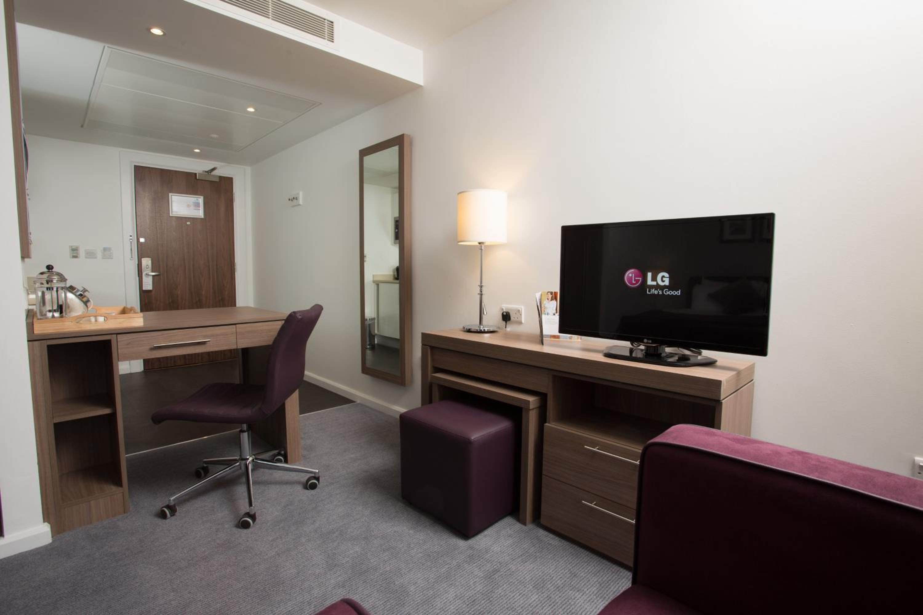 Studio Suite photo 2