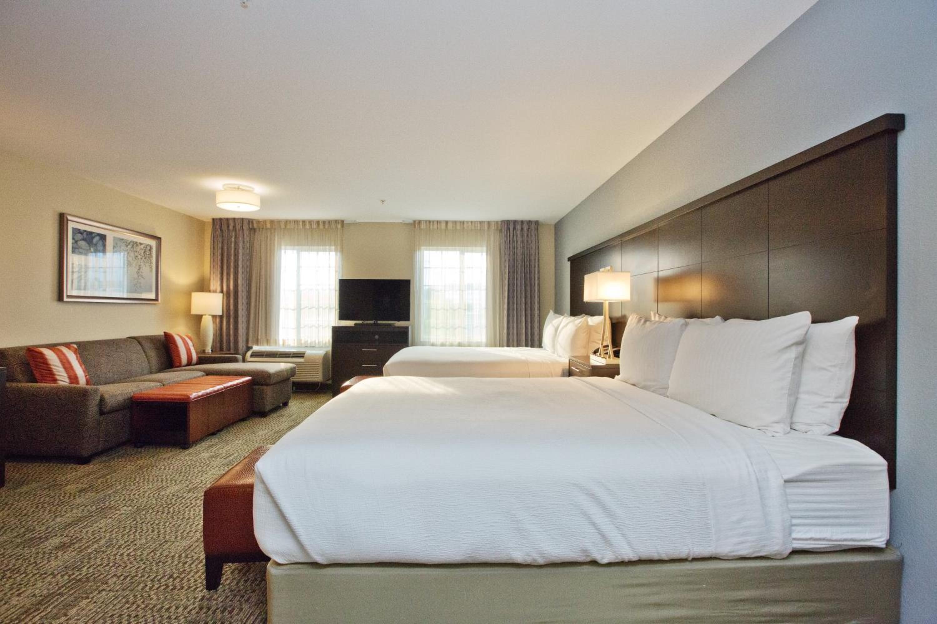 Queen Studio Suite with Two Queen Beds - Mobility Access Tub/Non-Smoking