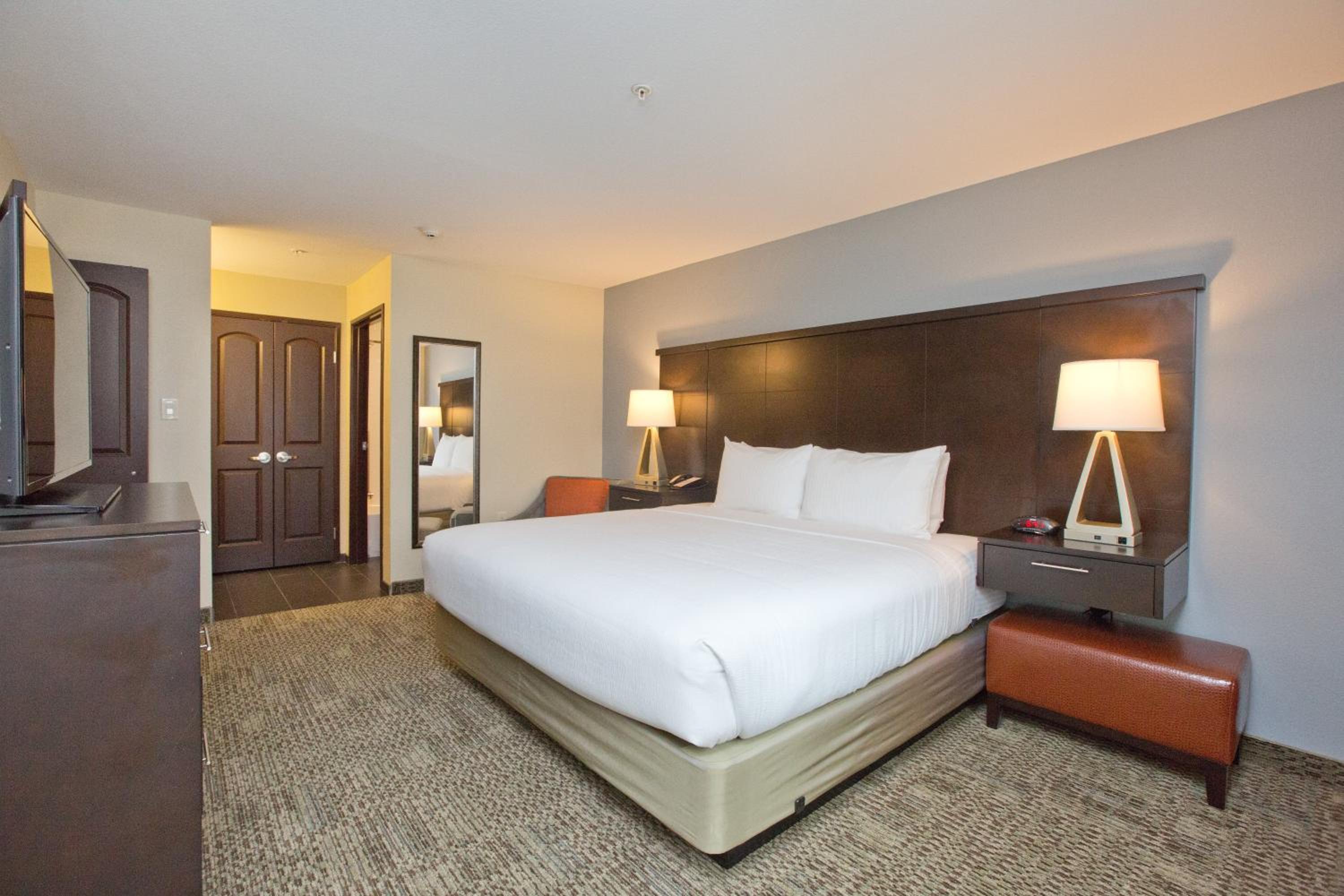Two-Bedroom Suite