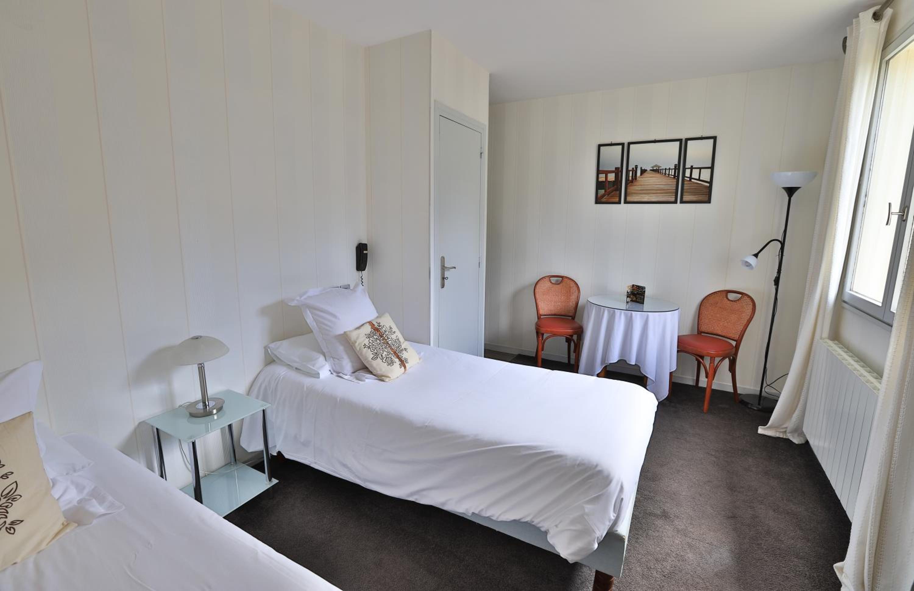 Superior Twin Room photo 2