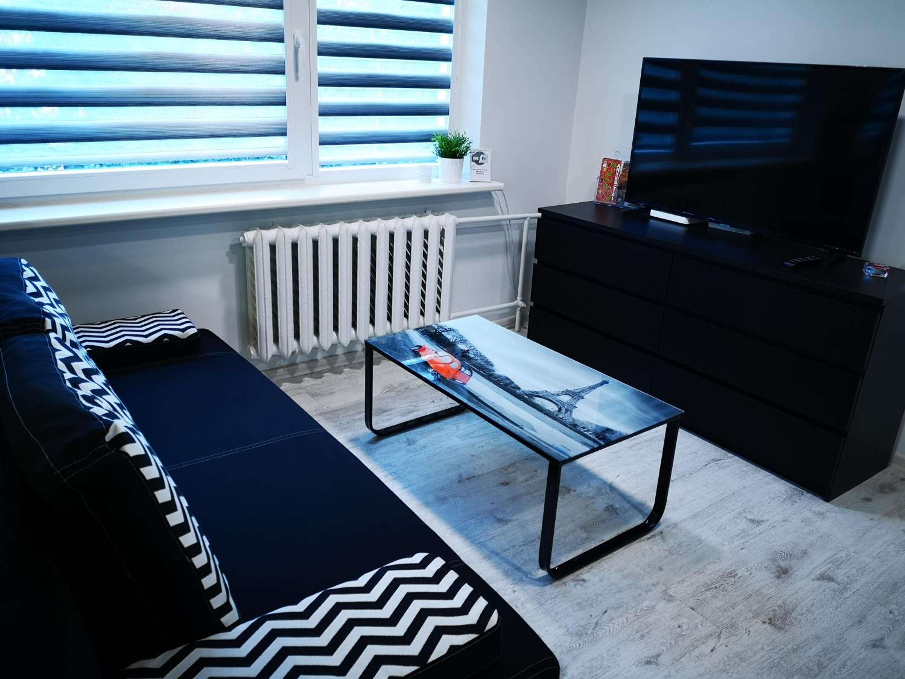 One-Bedroom Apartment - Photo 9