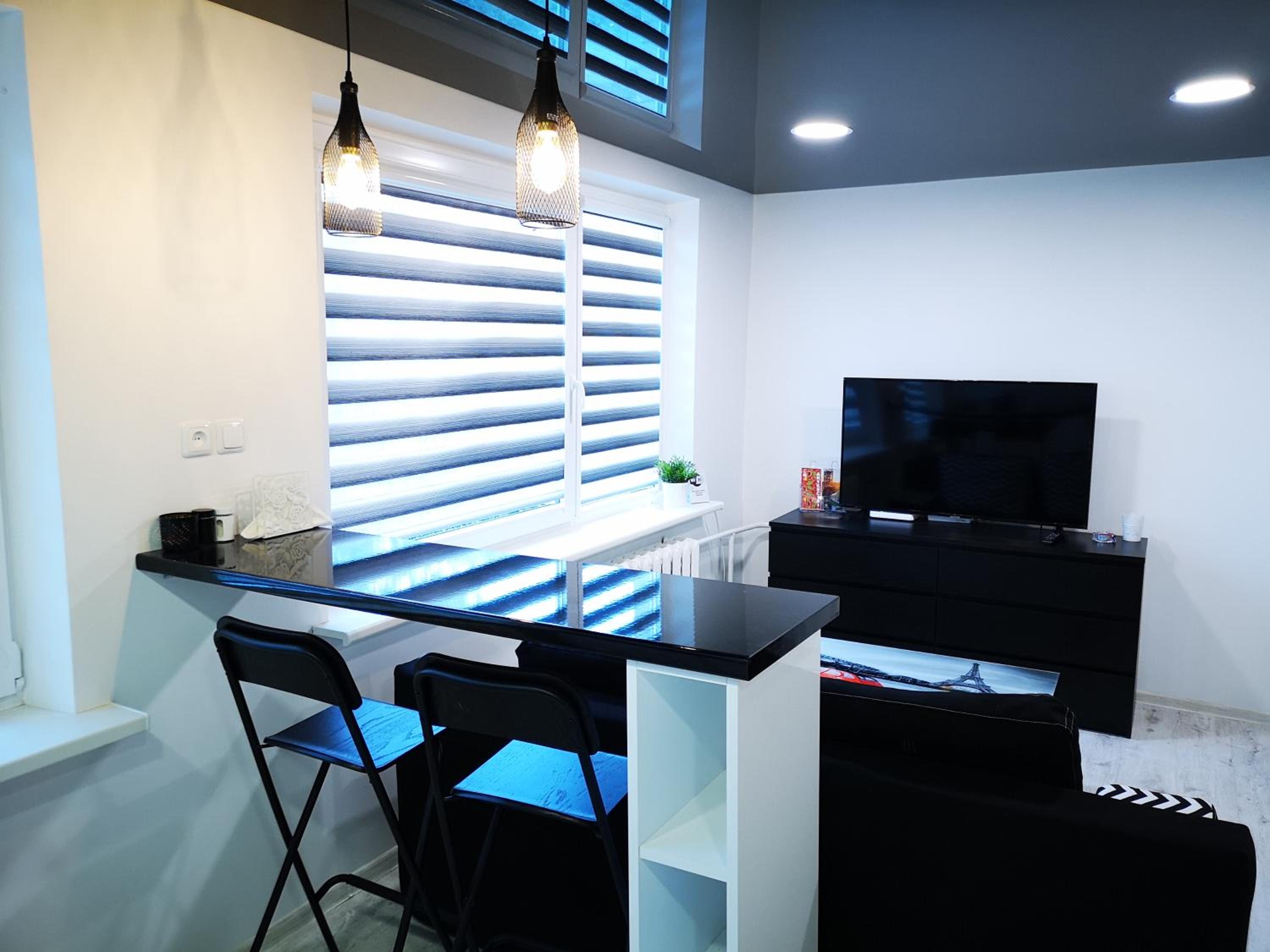One-Bedroom Apartment - Photo 8