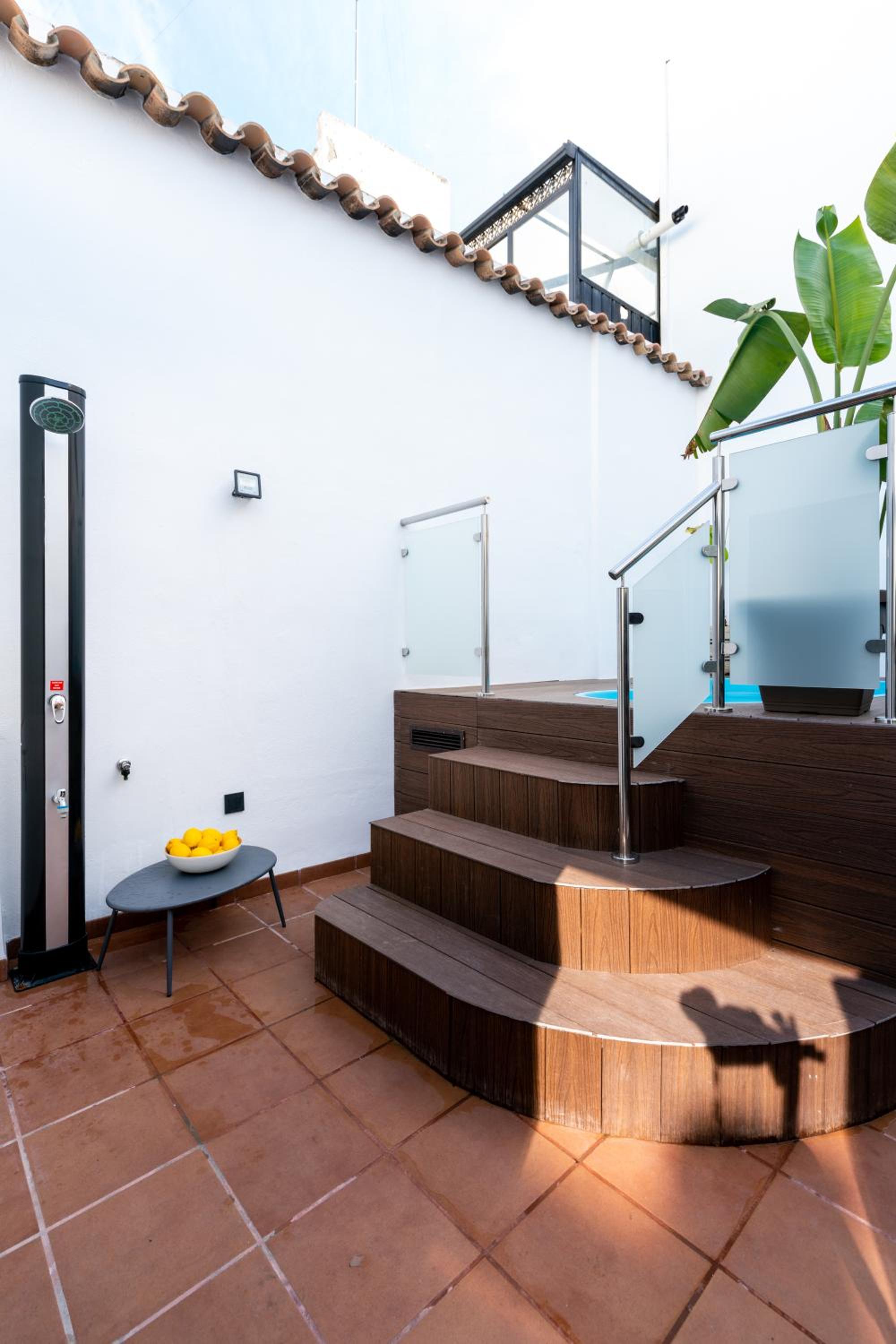 Suite with Private Pool - Photo 11