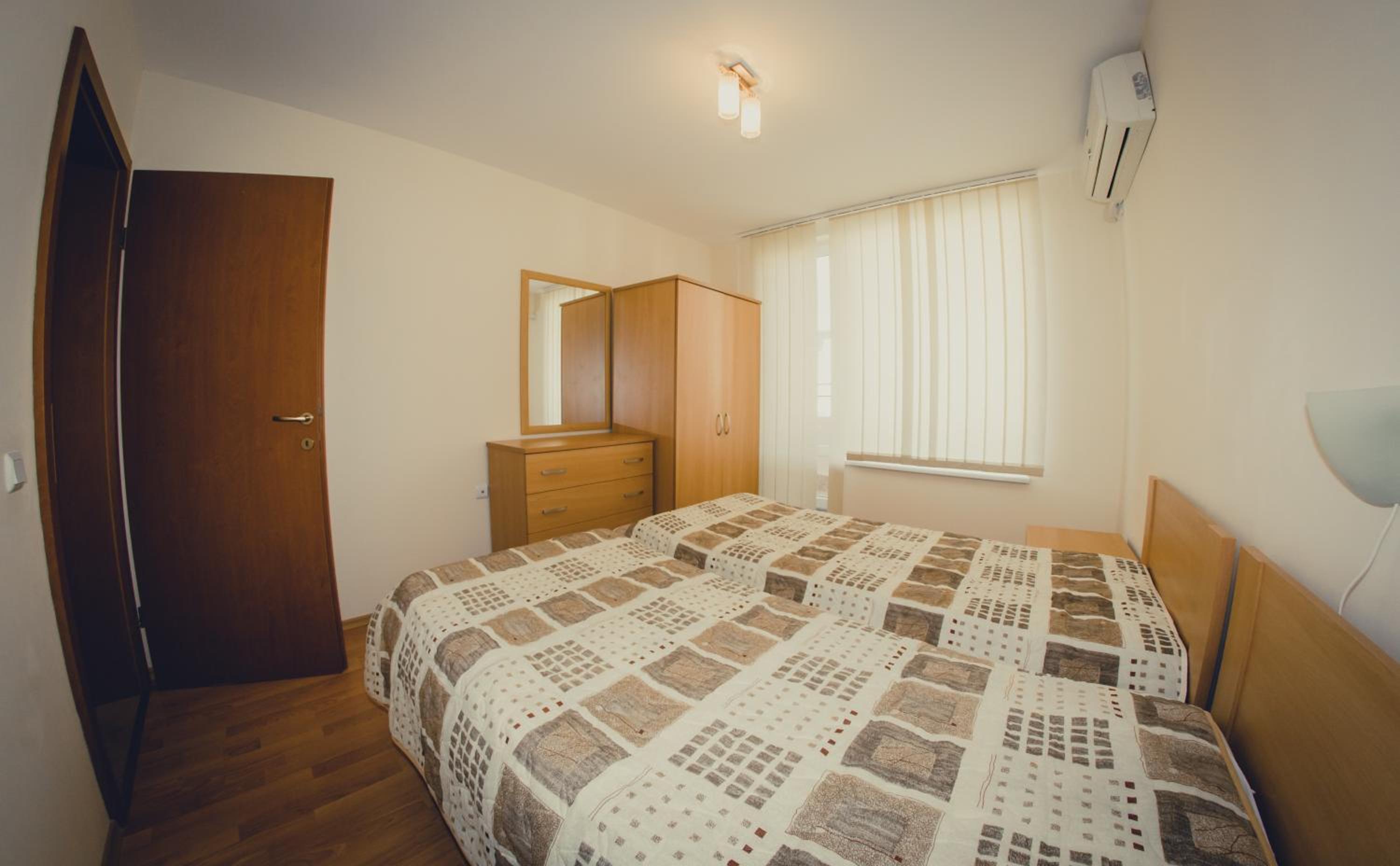 One-Bedroom Apartment with Balcony photo 2