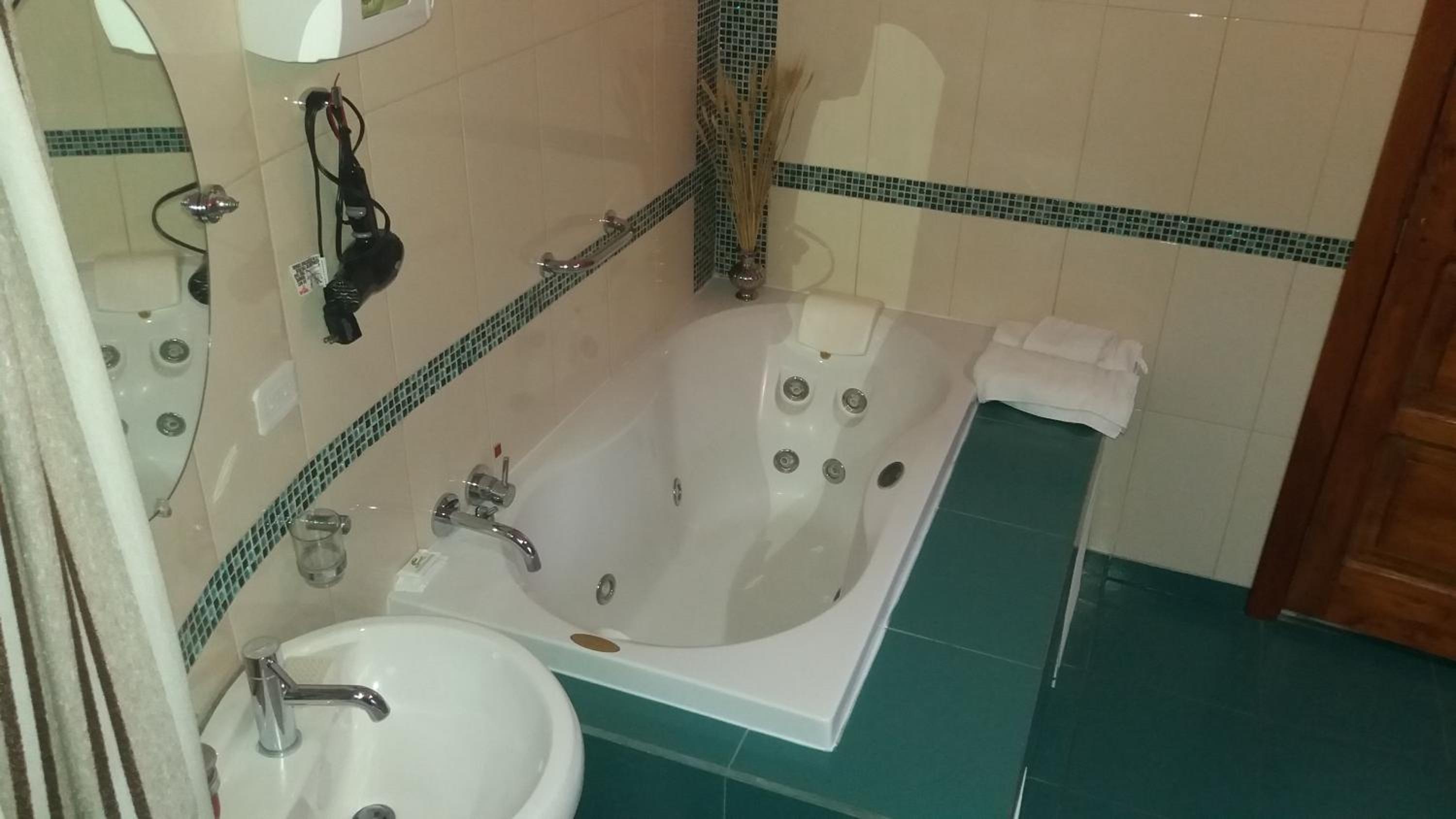 Suite With Spa Bath