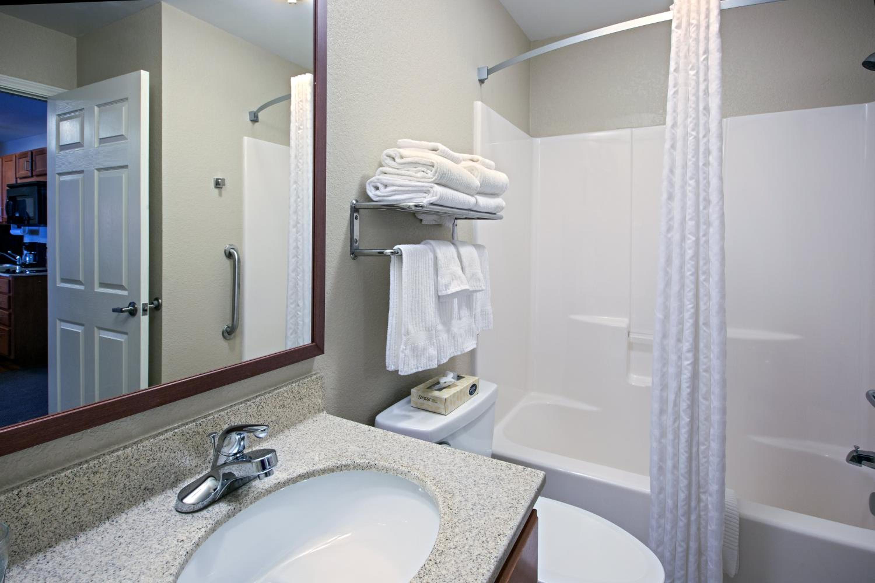 One-Bedroom King Suite - Photo 2