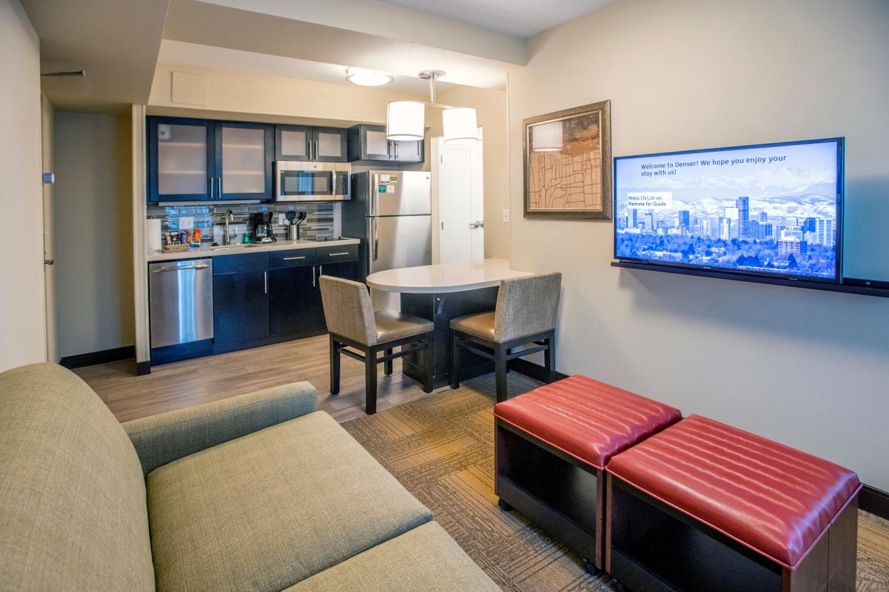 One-Bedroom King Suite