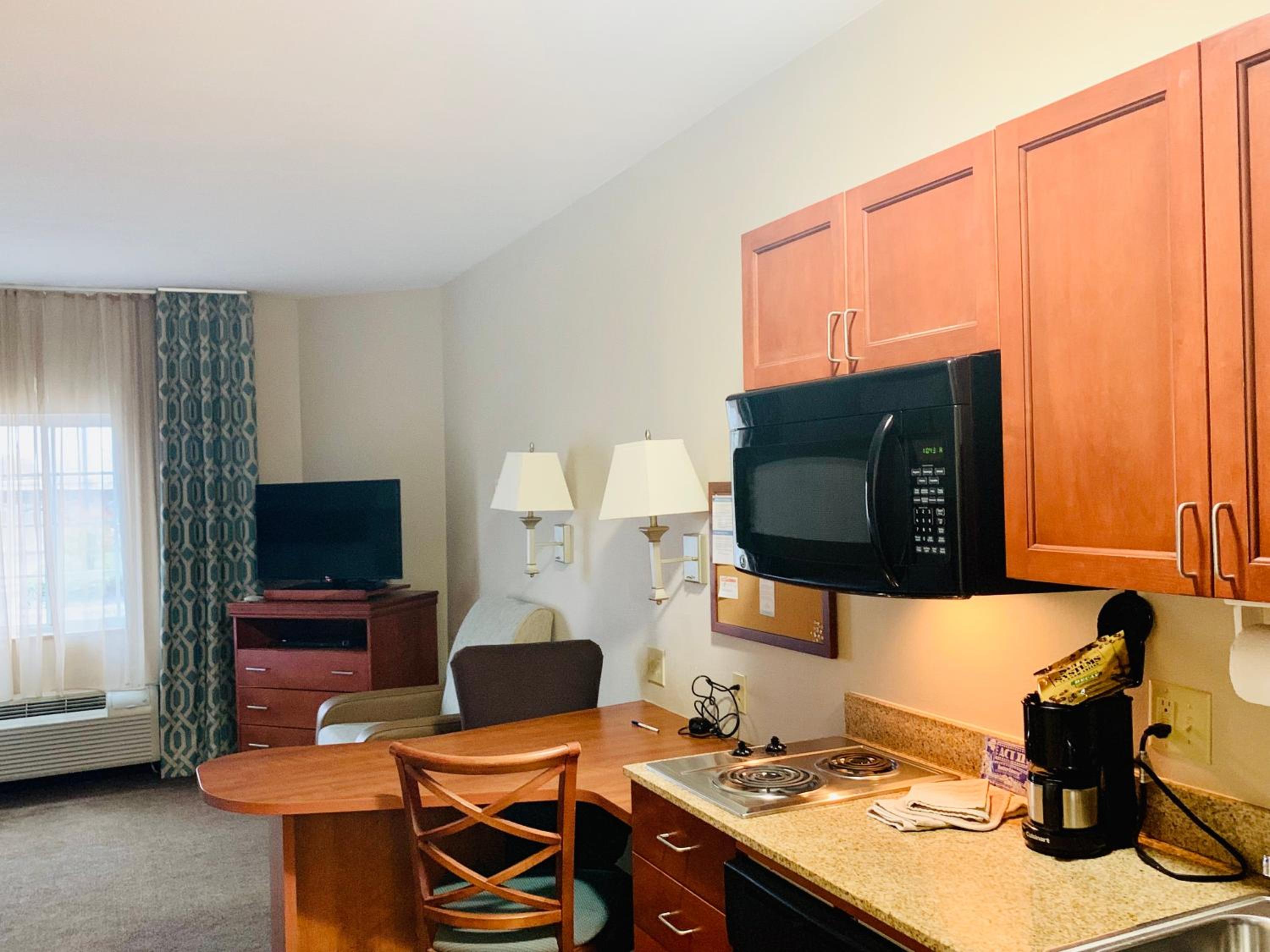Studio Suite - Photo 4