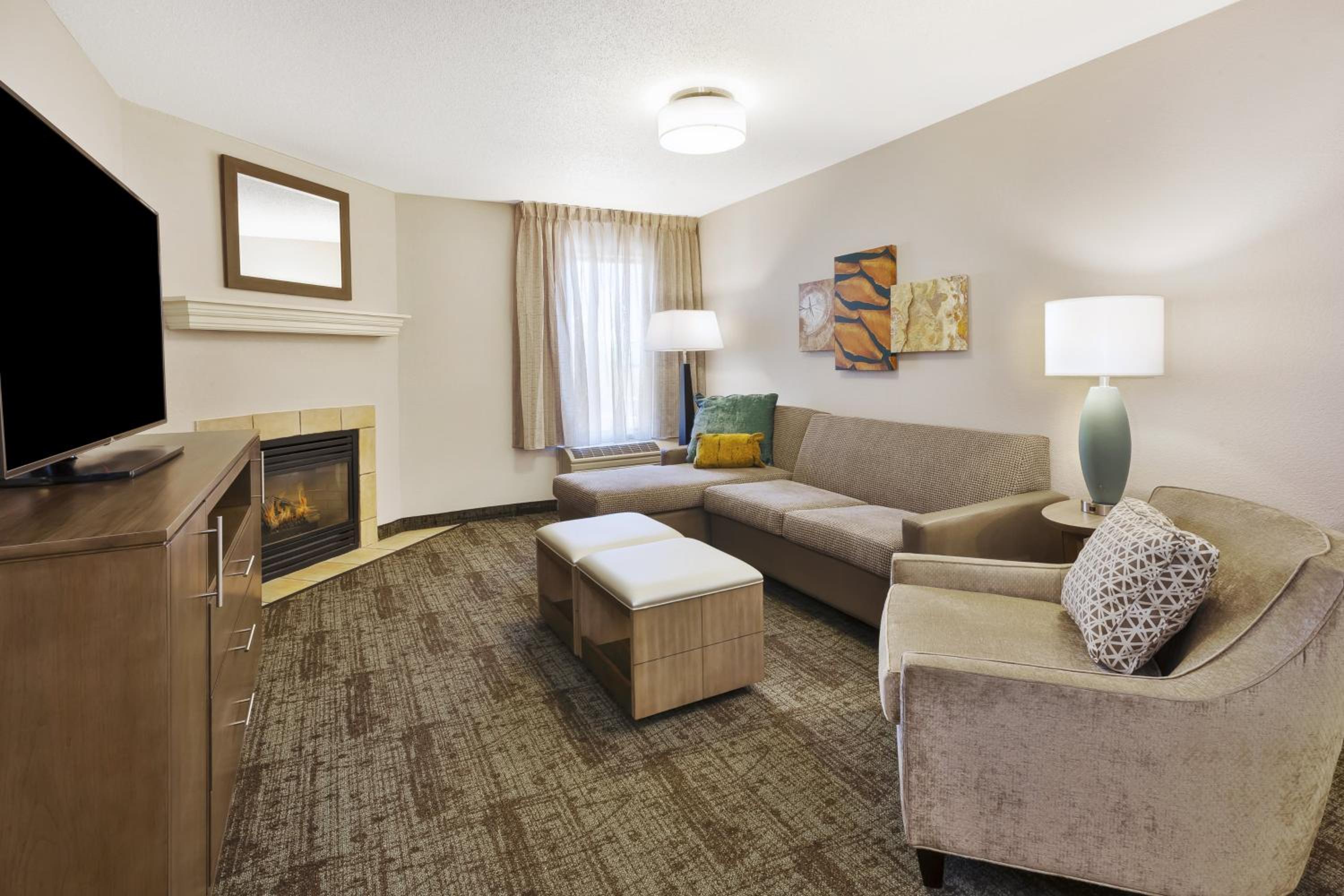 One-Bedroom King Suite with Sofa Bed - Photo 2