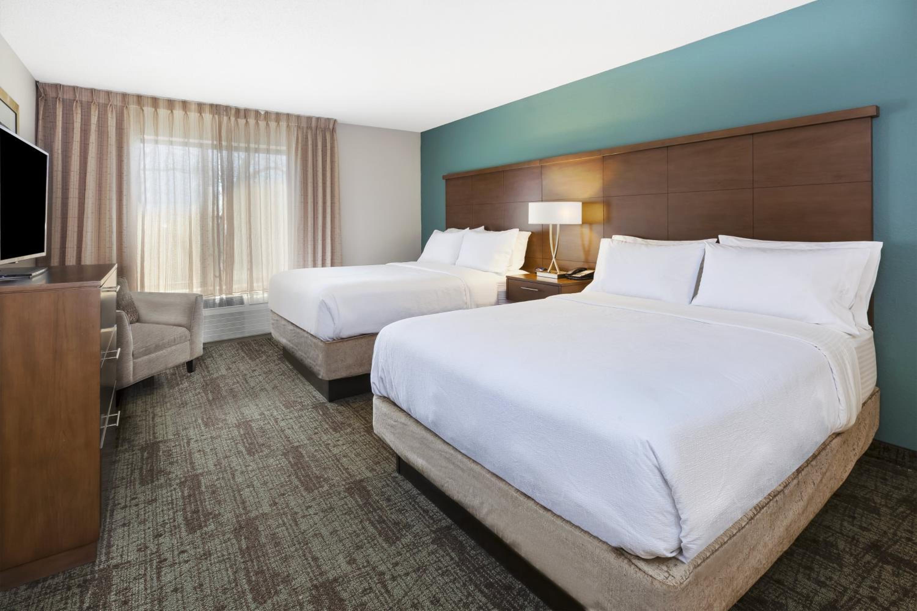 One-Bedroom Suite with Two Queen and One Sofa Bed - Photo 1
