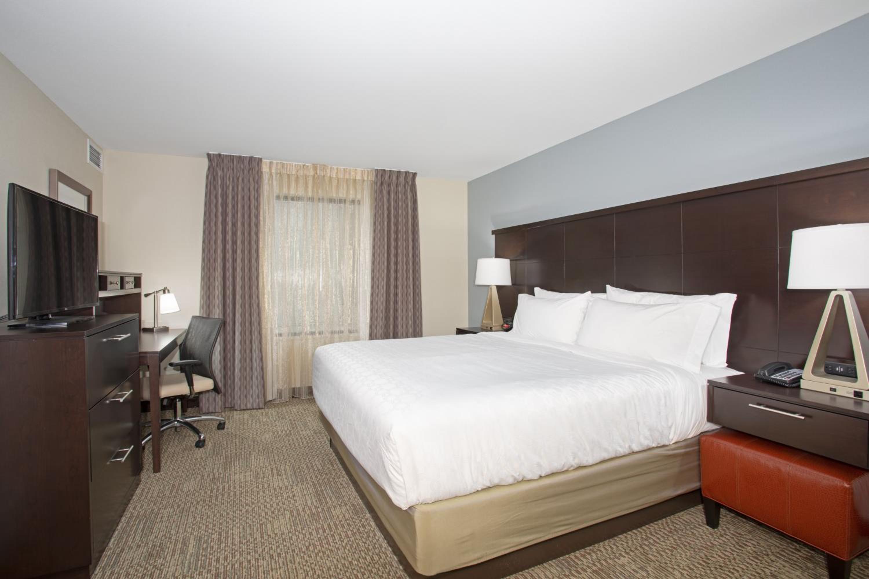 Two-Bedroom Suite with Sofa Bed photo 1