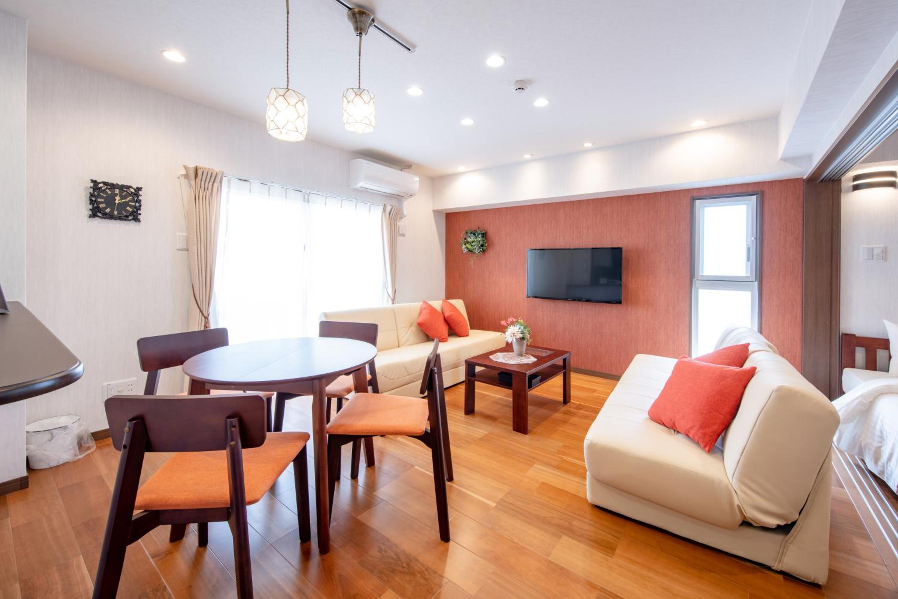 One-Bedroom Apartment - Photo 16
