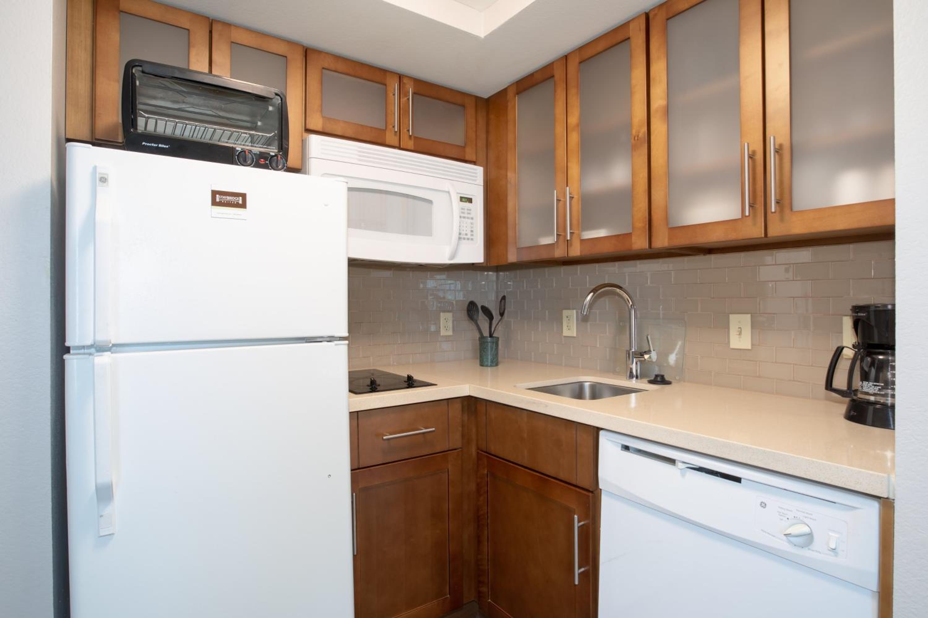 One-Bedroom King Suite - Photo 8