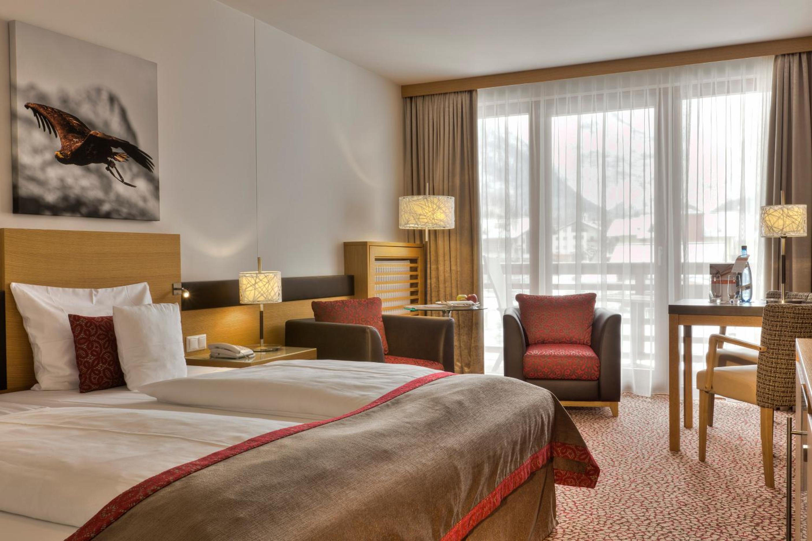 Classic Double Room with Mountain View - Photo 1