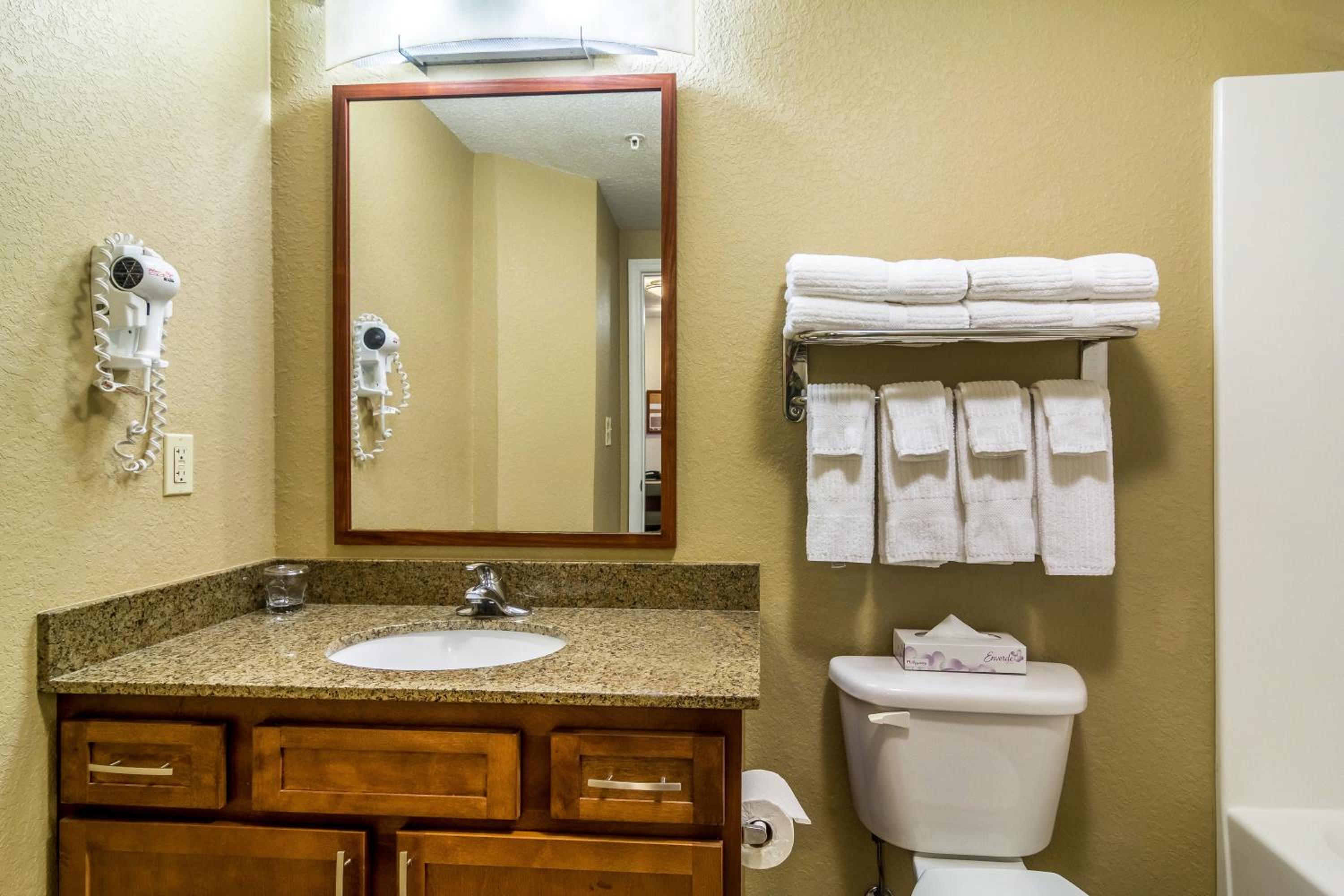 Studio Suite - Photo 2