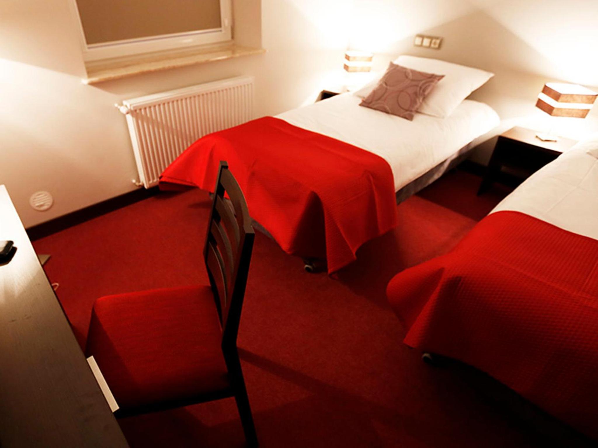 Double or Twin Room - Photo 11