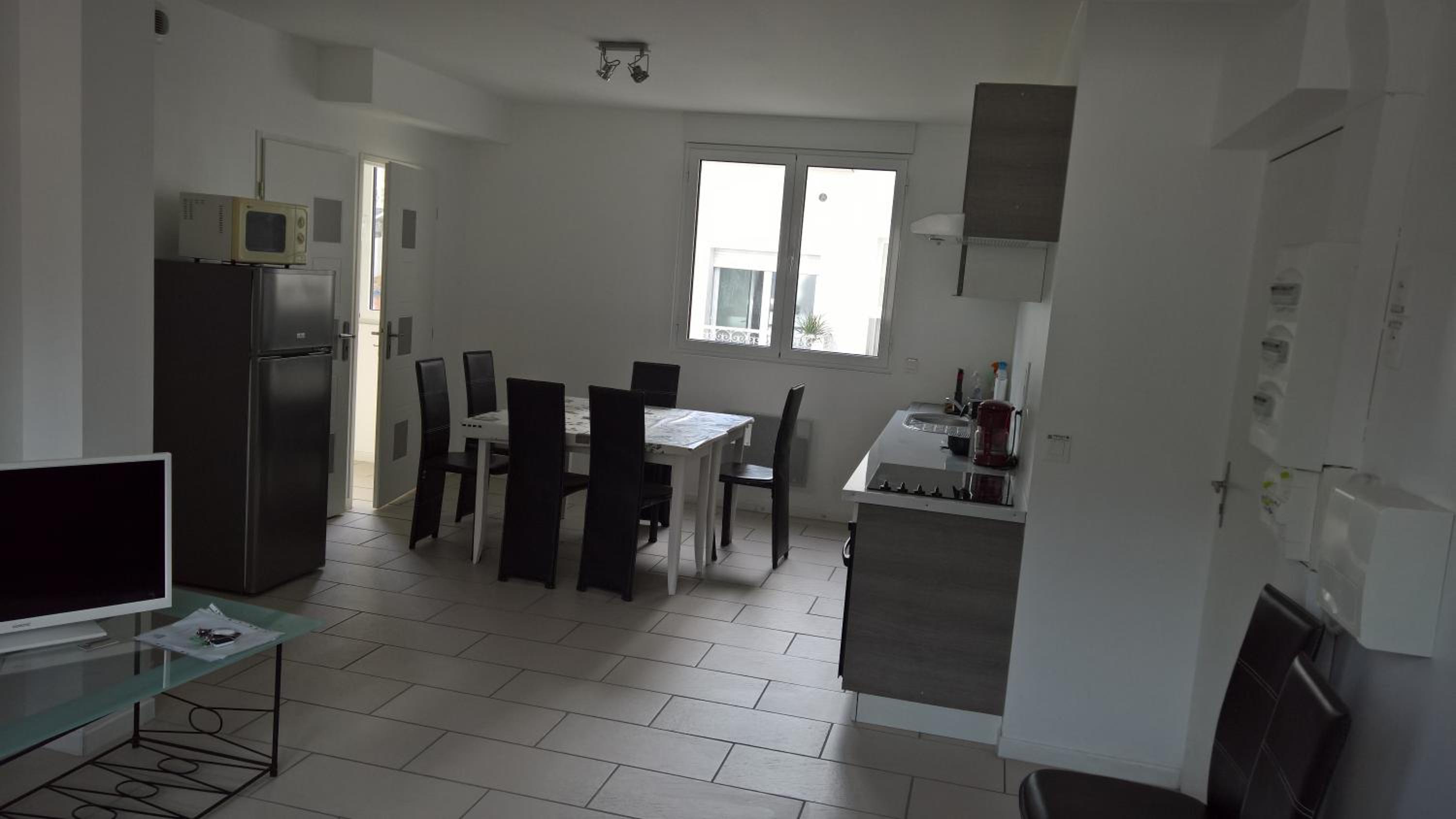Apartment - Photo 1