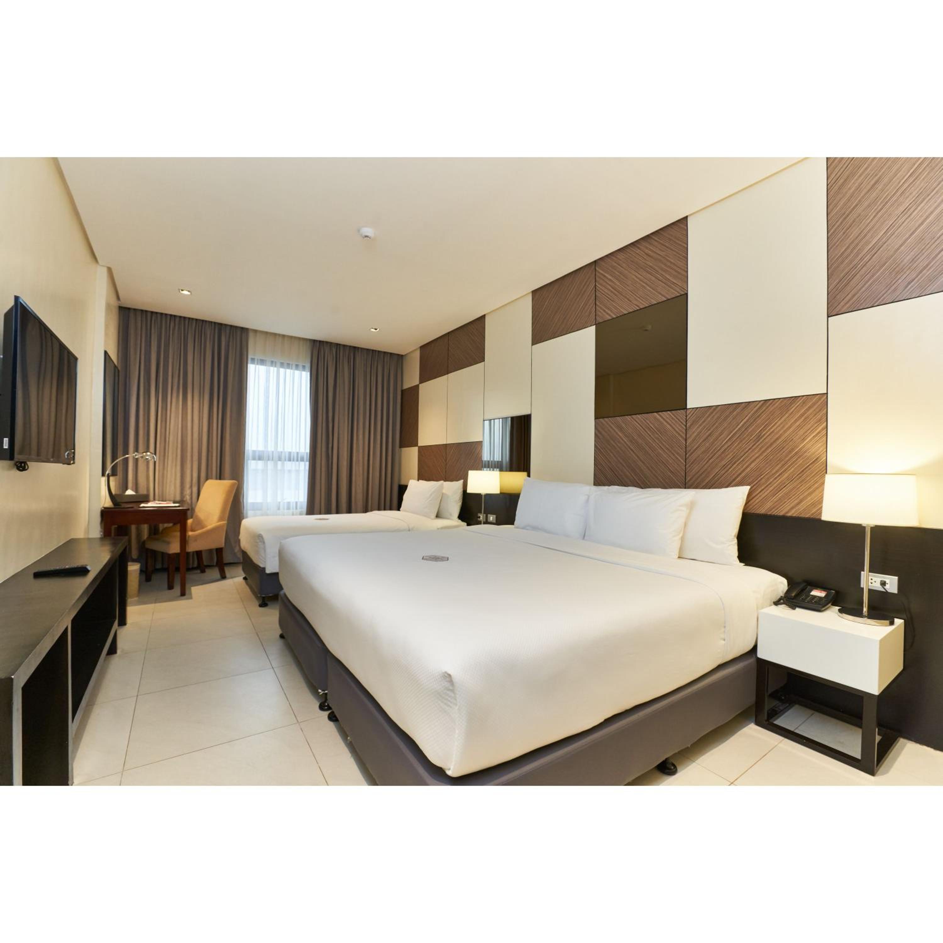 Premier Room