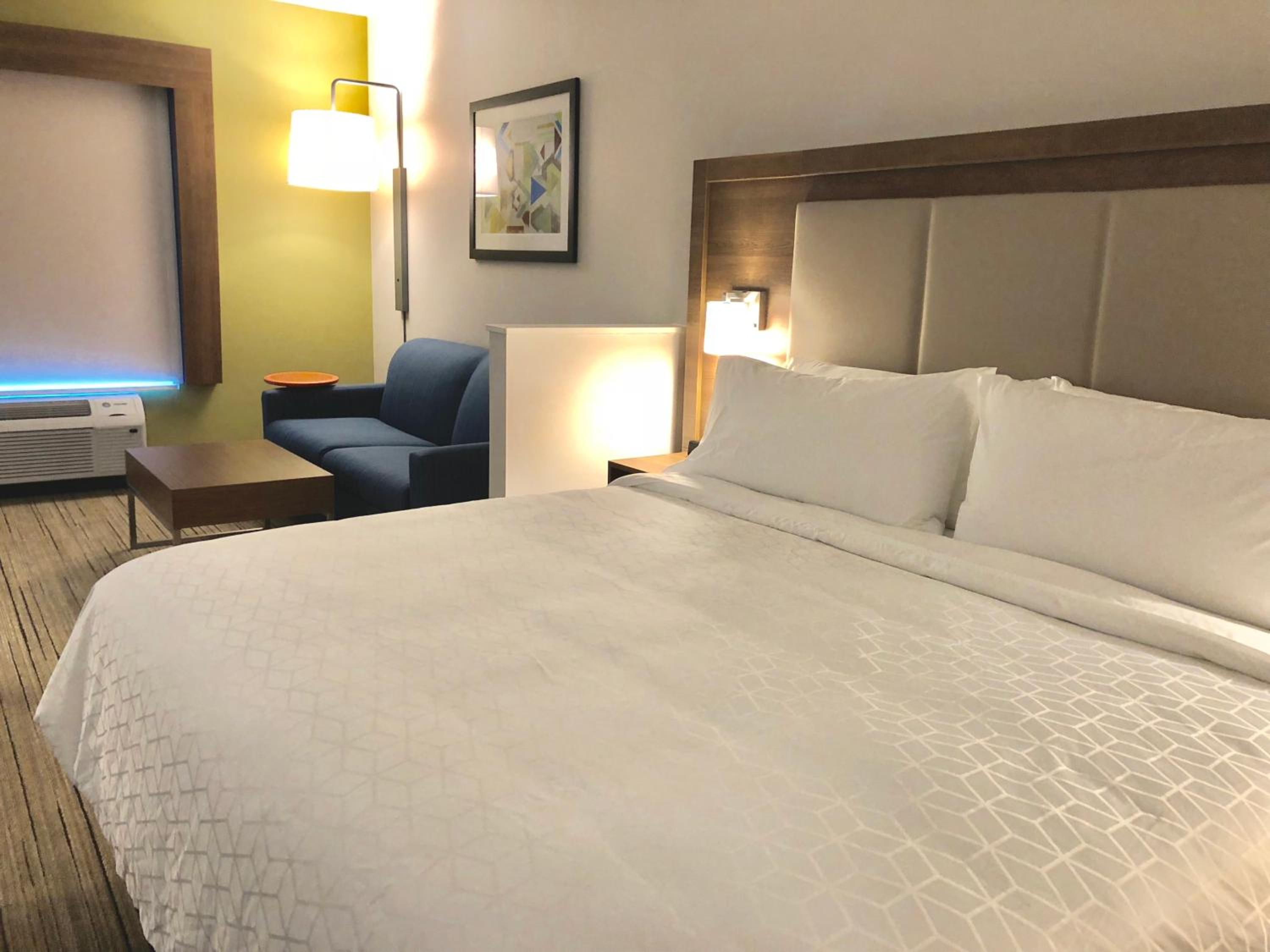 Holiday Inn Express & Suites Raleigh Airport - Brier Creek by IHG, Foto 2