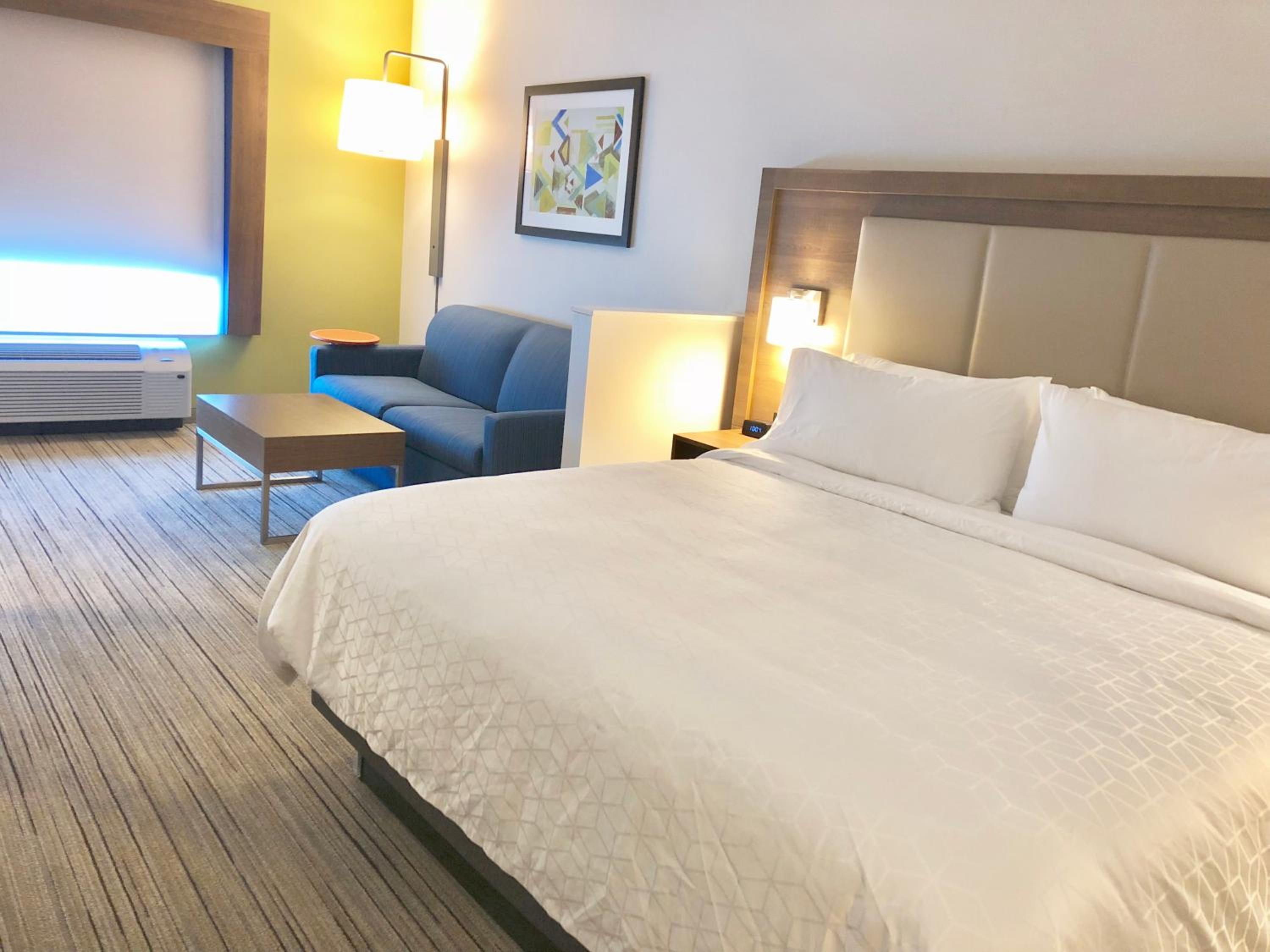 Standard King Room with Sofa Bed