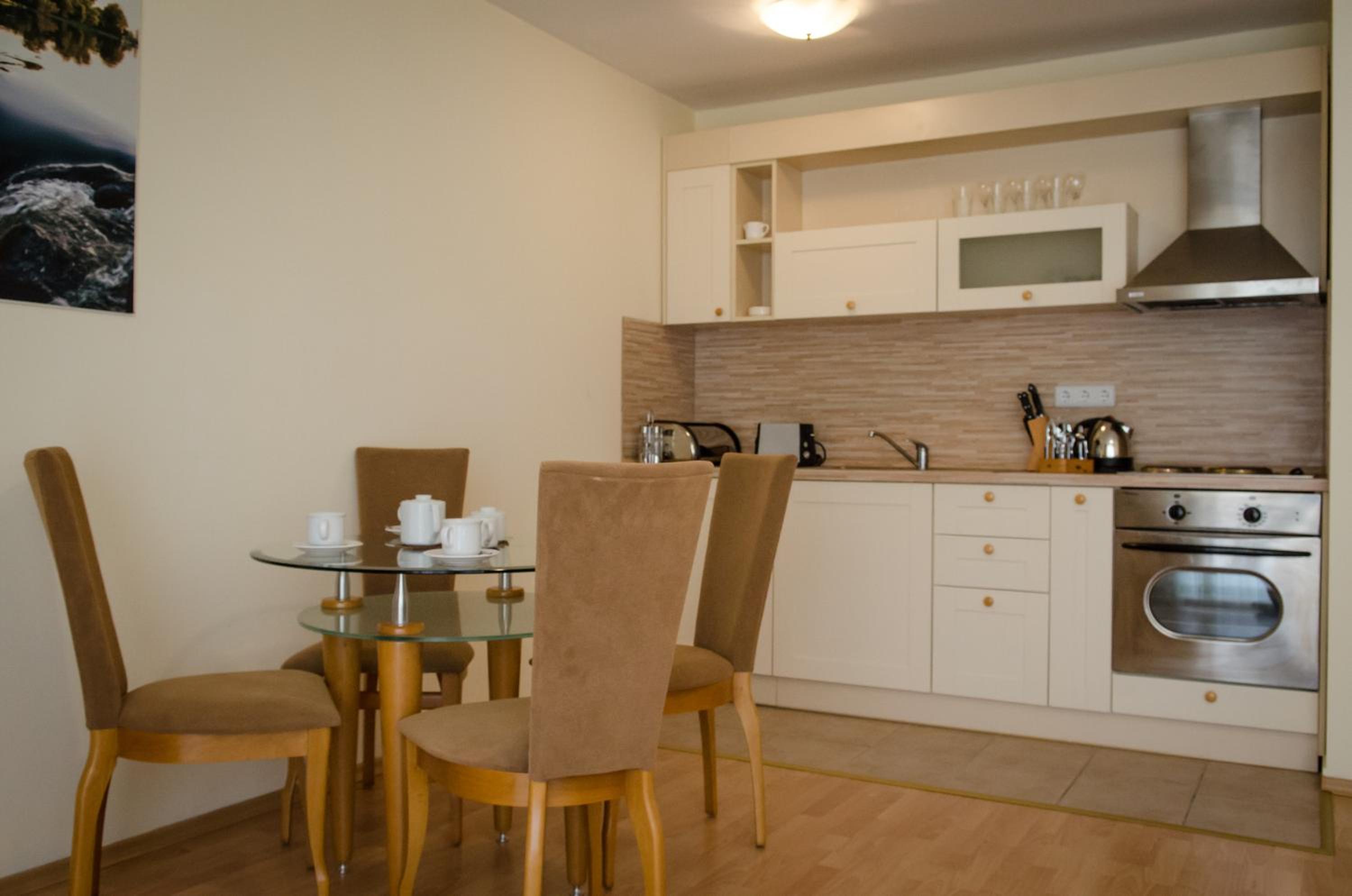 Two-Bedroom Apartment with Balcony (6 Adults ) photo 3