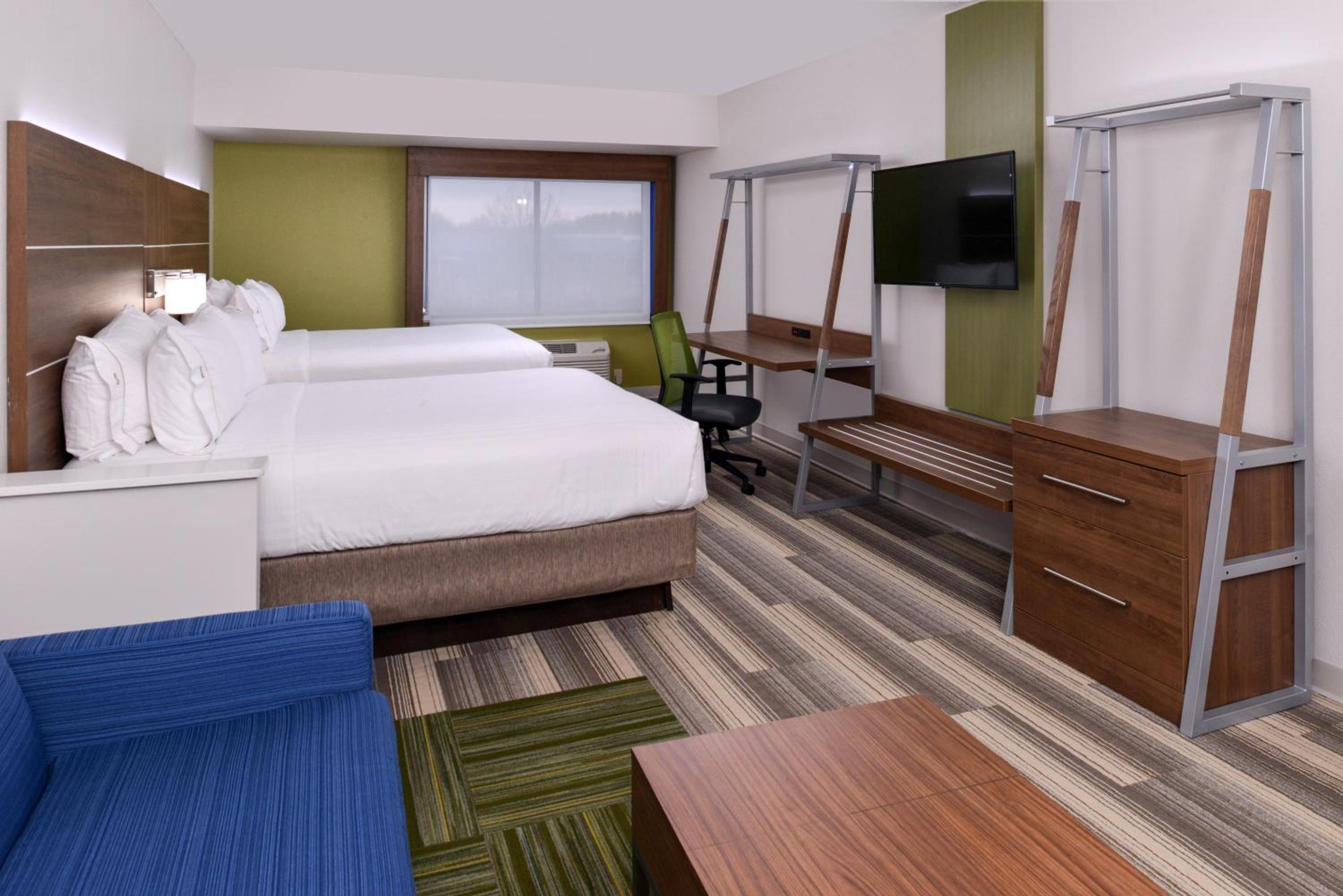 Suite with Two Beds - Non-Smoking - Photo 2
