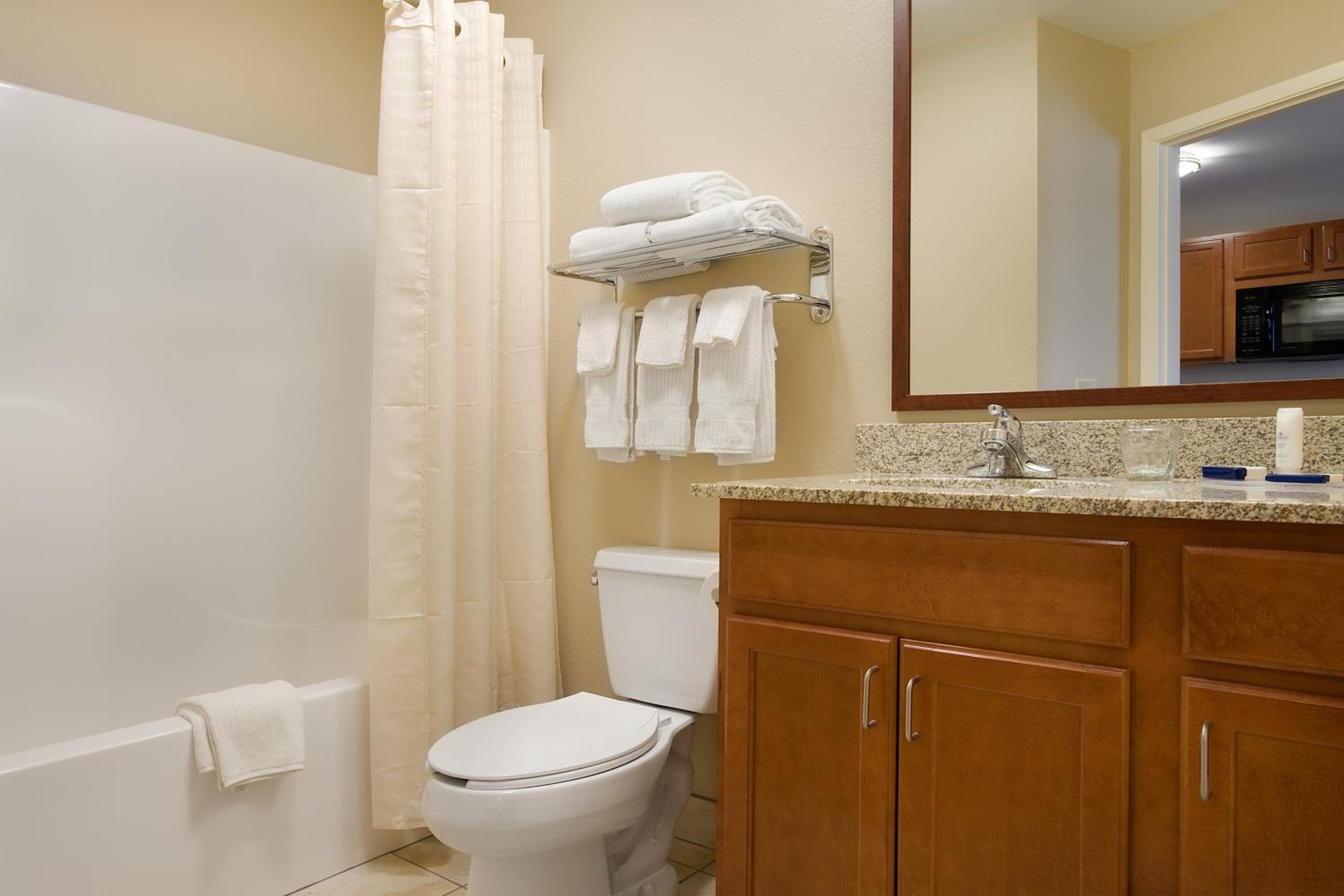 Studio Suite with Two Queen Beds - Photo 2