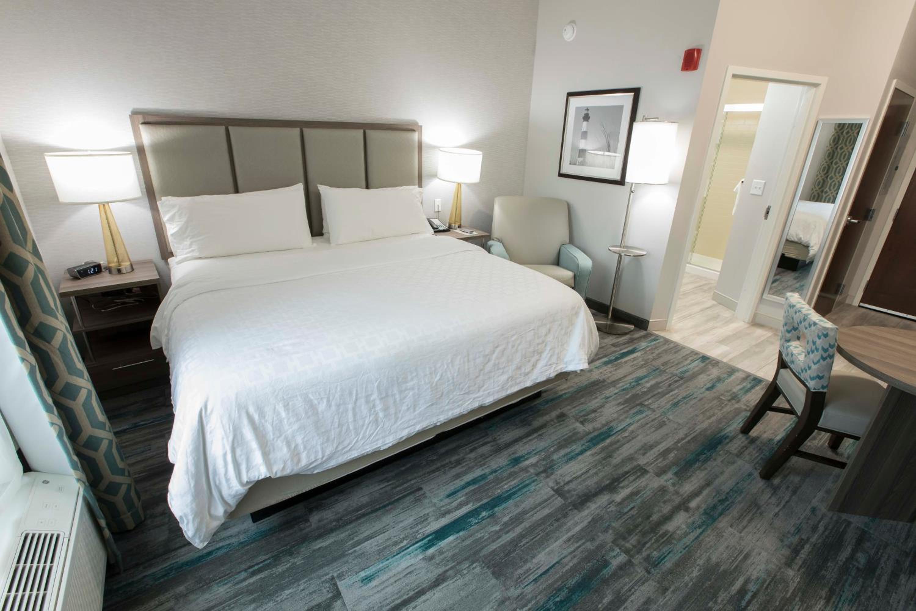 King Room - Hearing Access - Non-Smoking photo 2