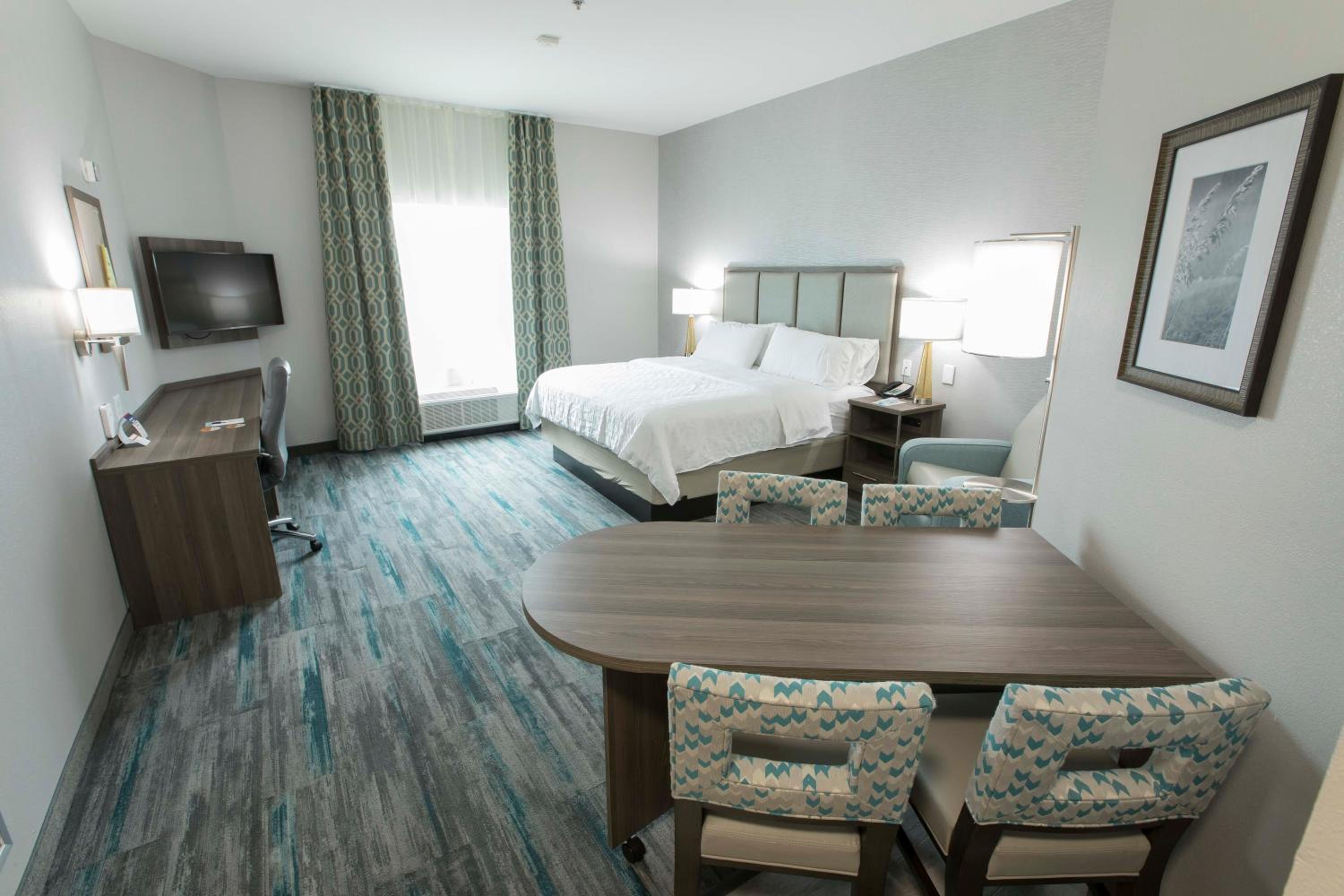King Room - Hearing Access - Non-Smoking
