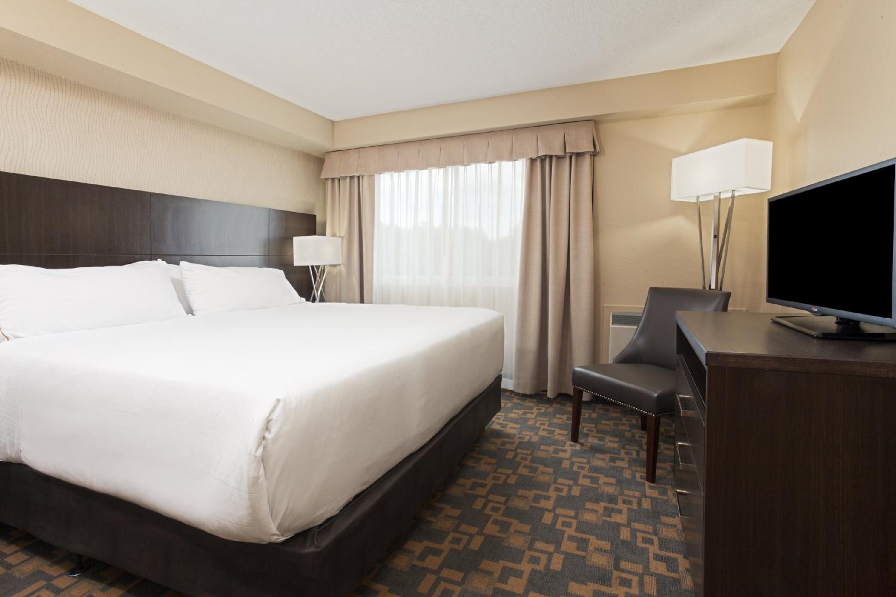 Standard King Room - Photo 1