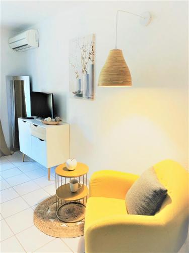One-Bedroom Apartment - Photo 7