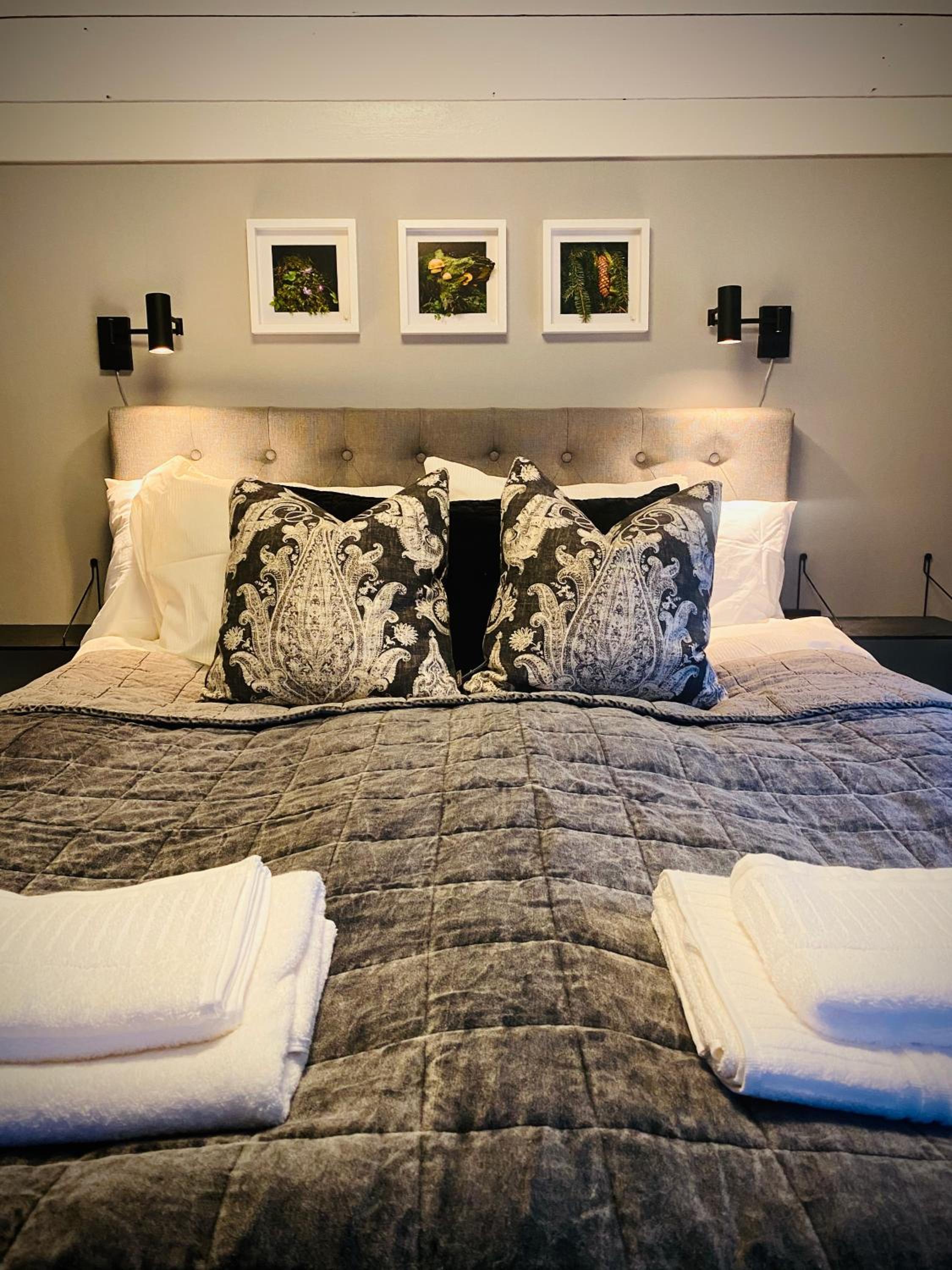 One-Bedroom House - Photo 18