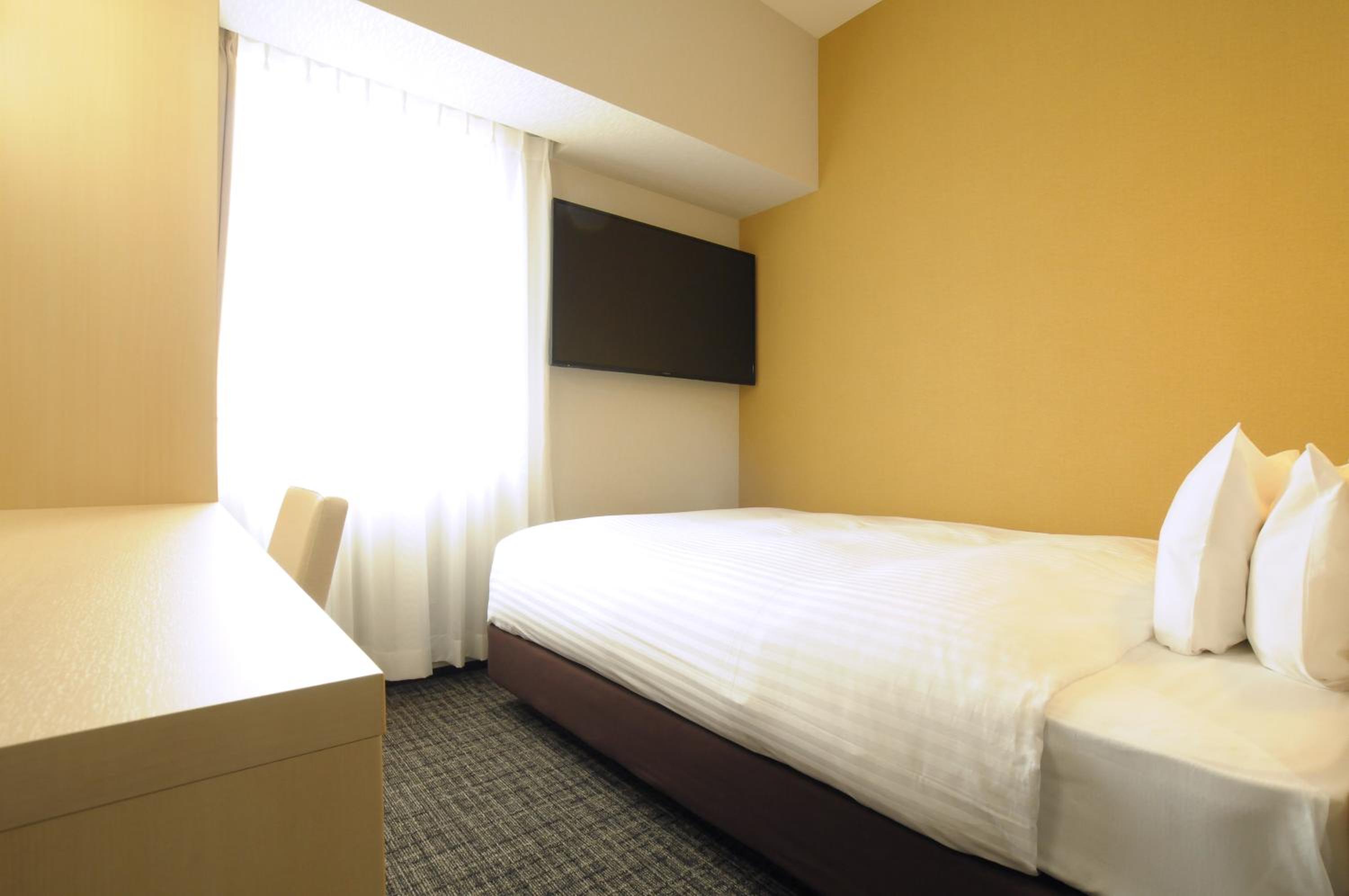 Single Room B - Non-Smoking