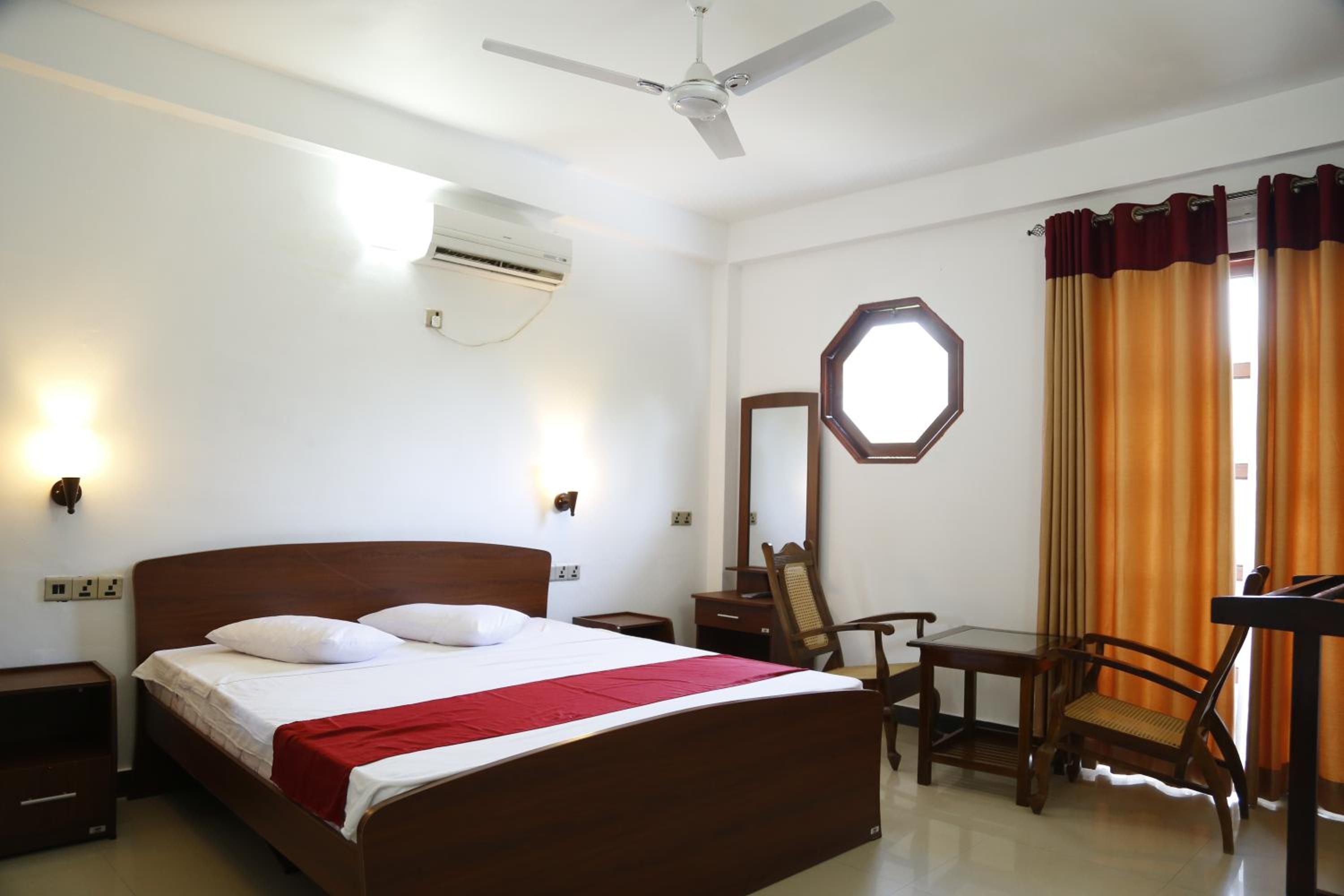 Deluxe Double Room photo 3