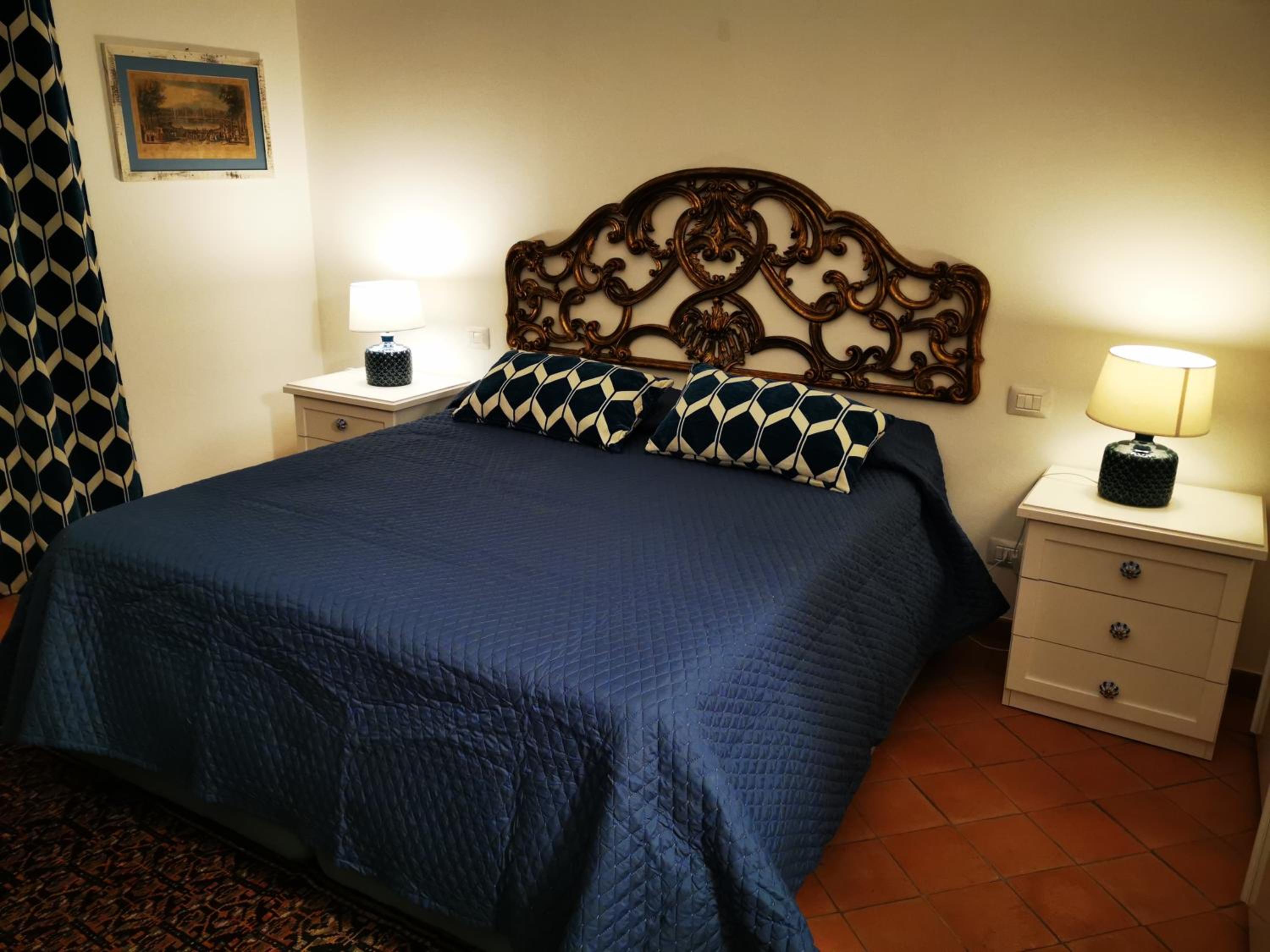Deluxe King Room photo 2