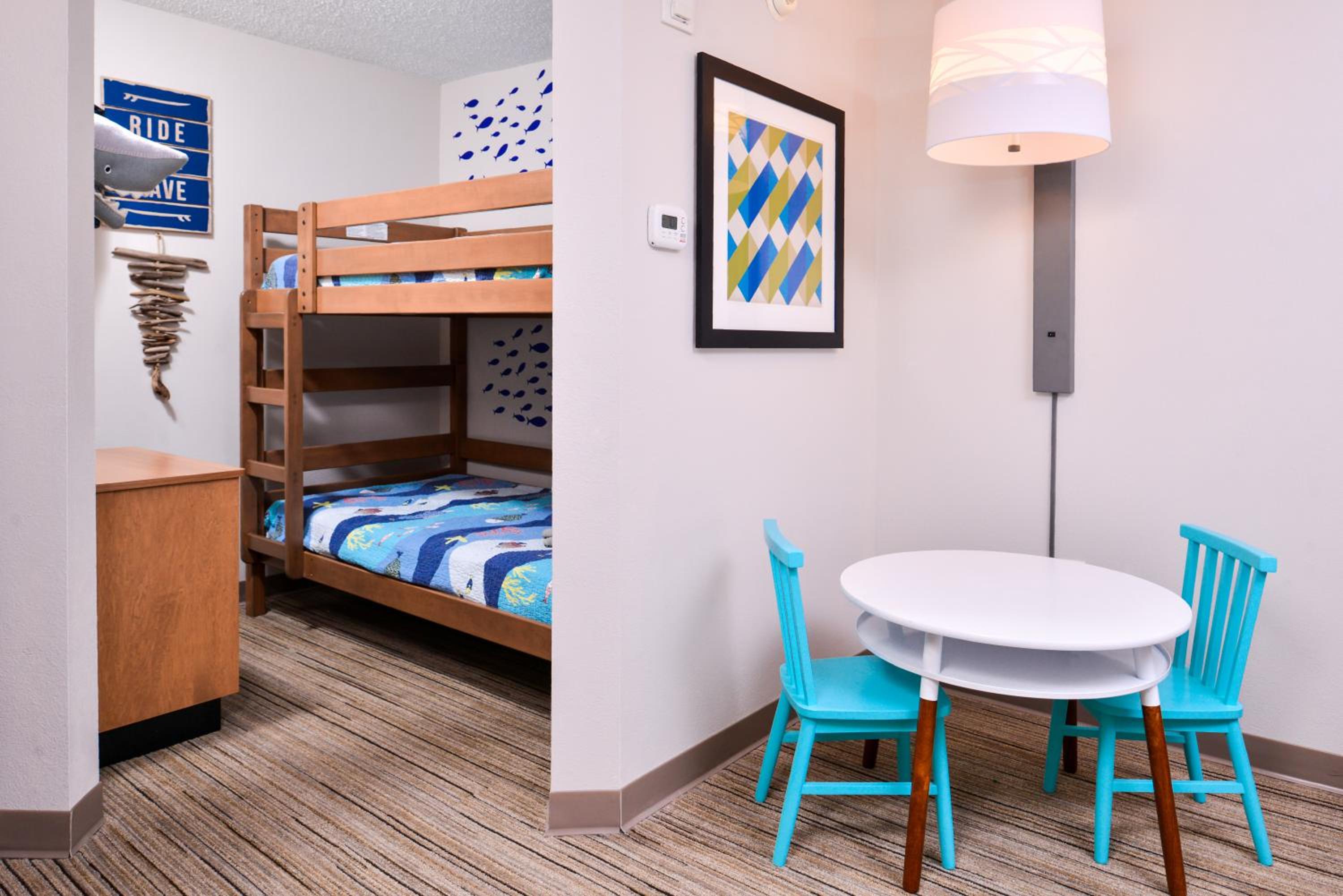 Kid King Suite - Non-Smoking - Photo 5