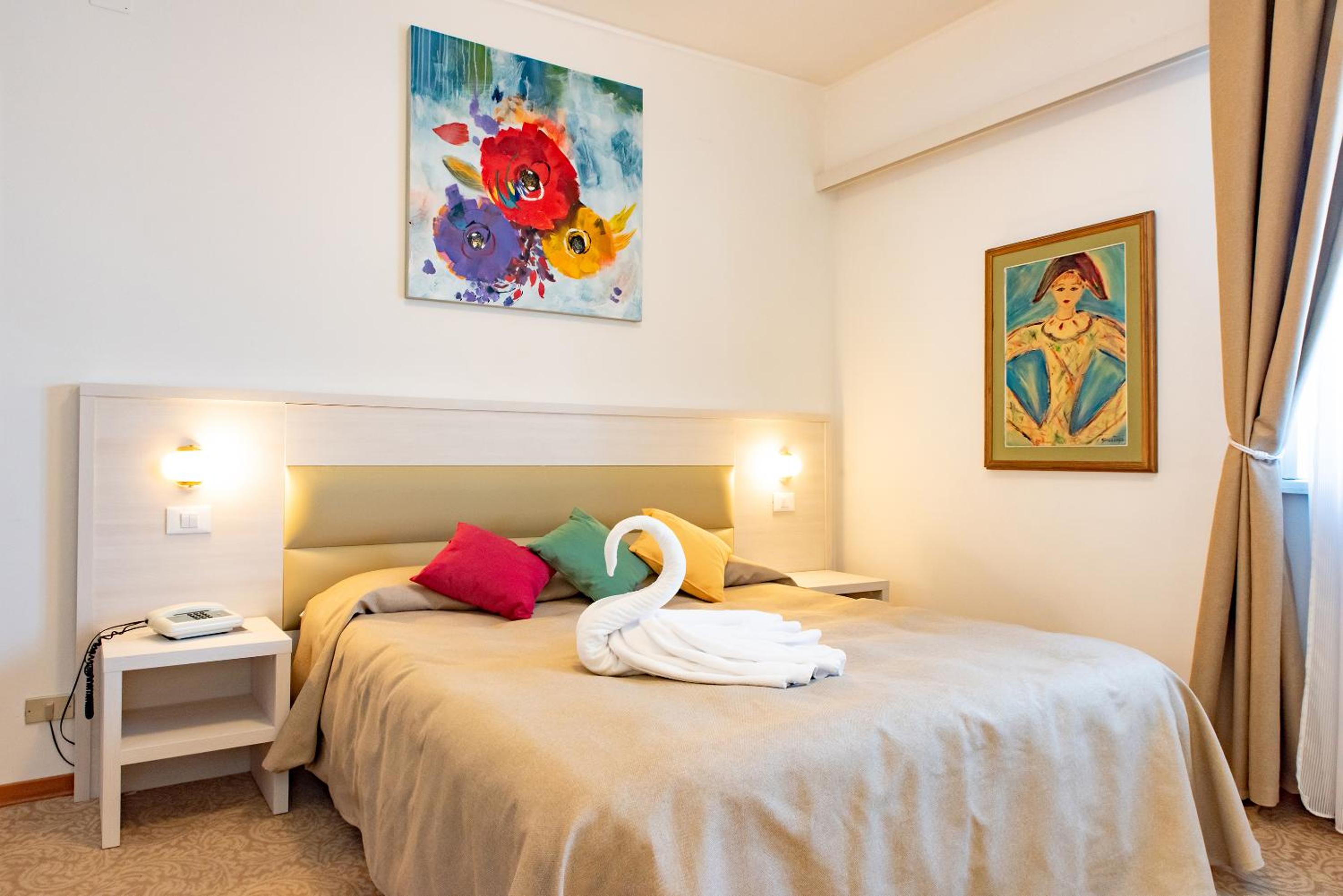 Double Room with Sea View - Photo 2