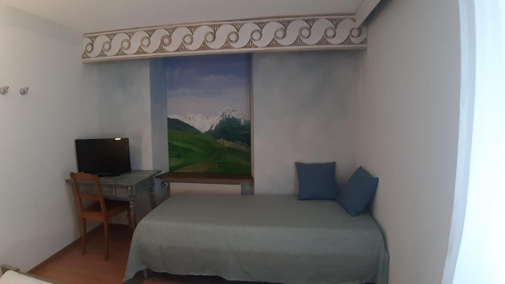 Standard Triple Room - Photo 7
