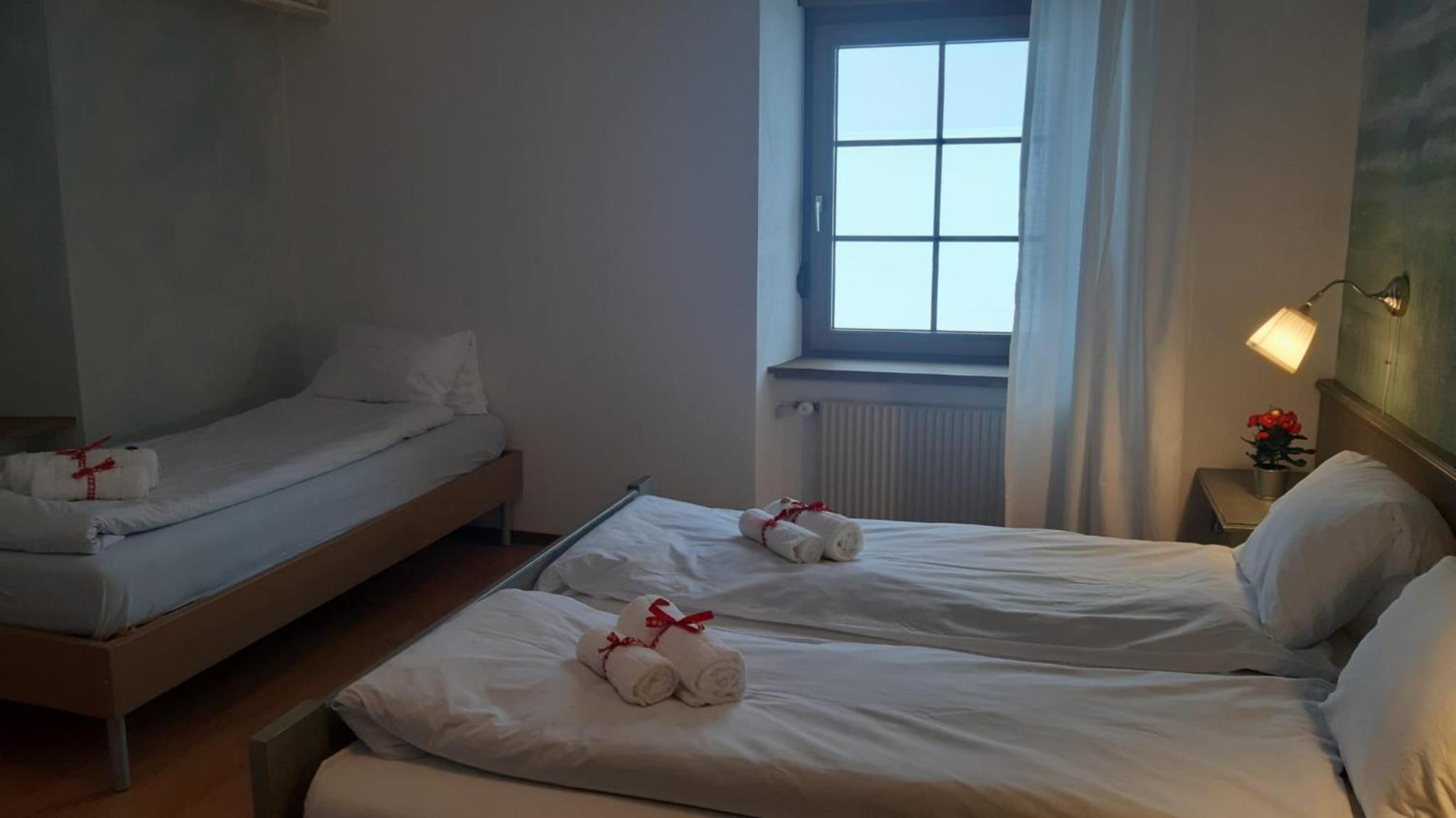 Standard Triple Room - Photo 6