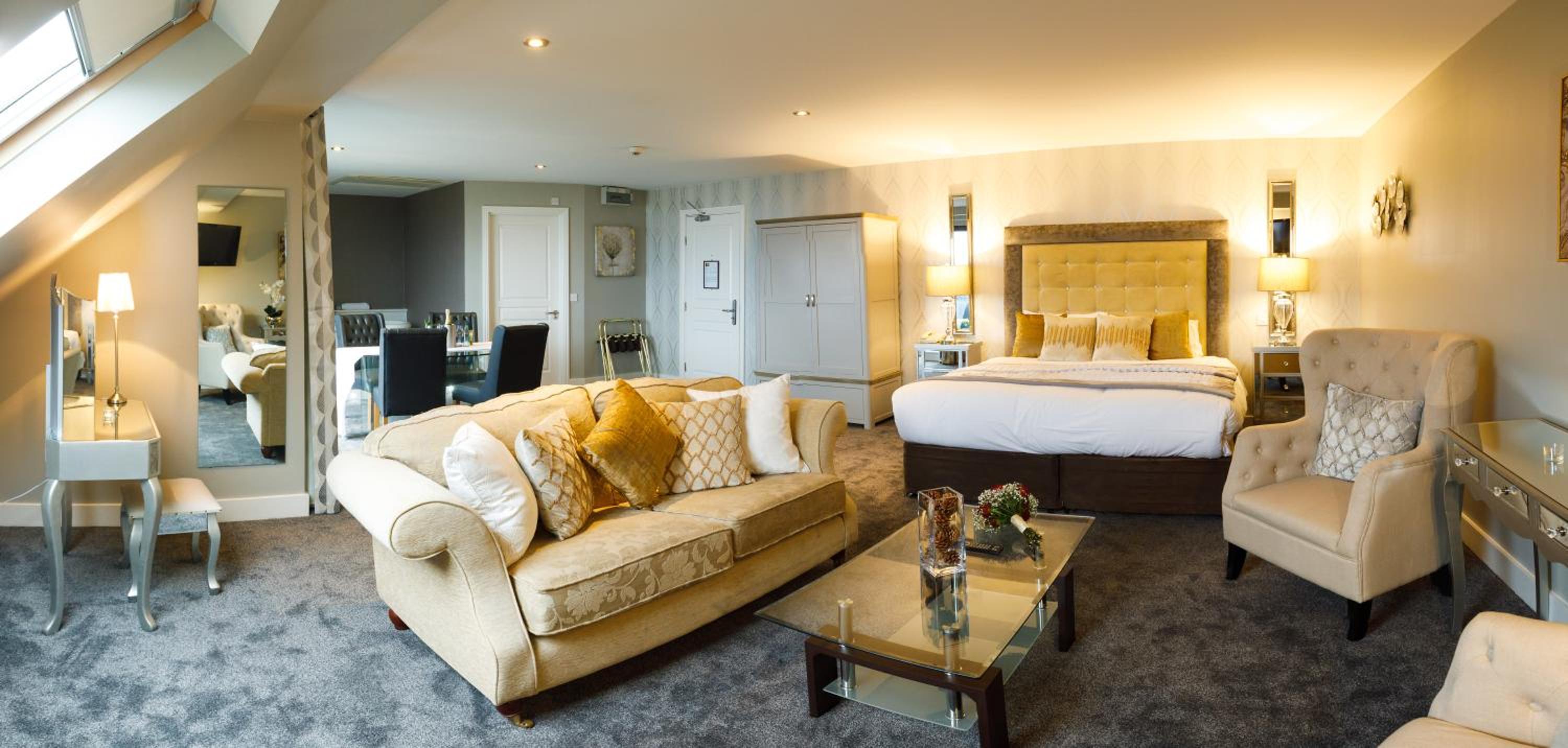 Superior Suite with Sea View photo 3