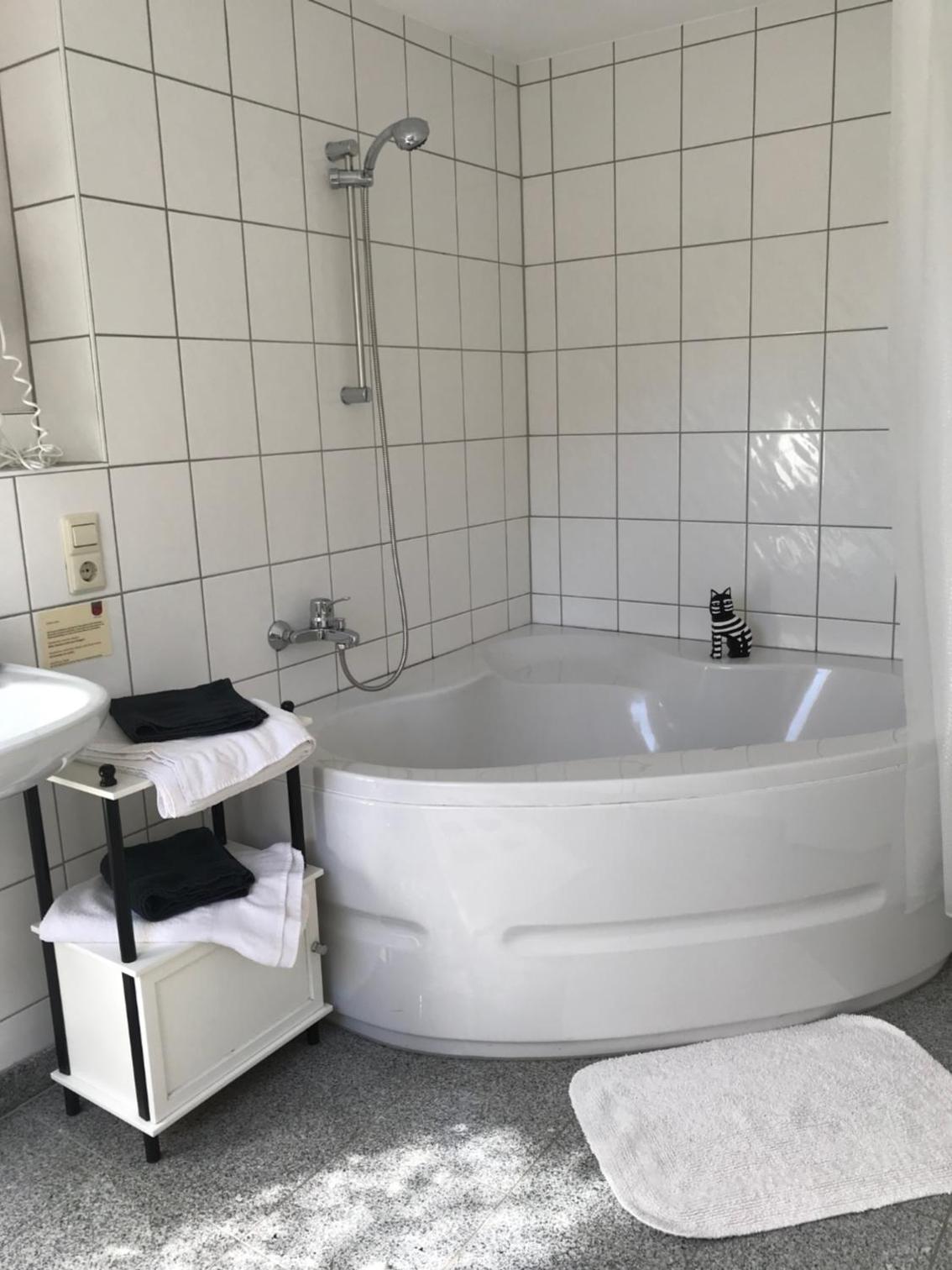 Quadruple Room with Private Bathroom photo 2
