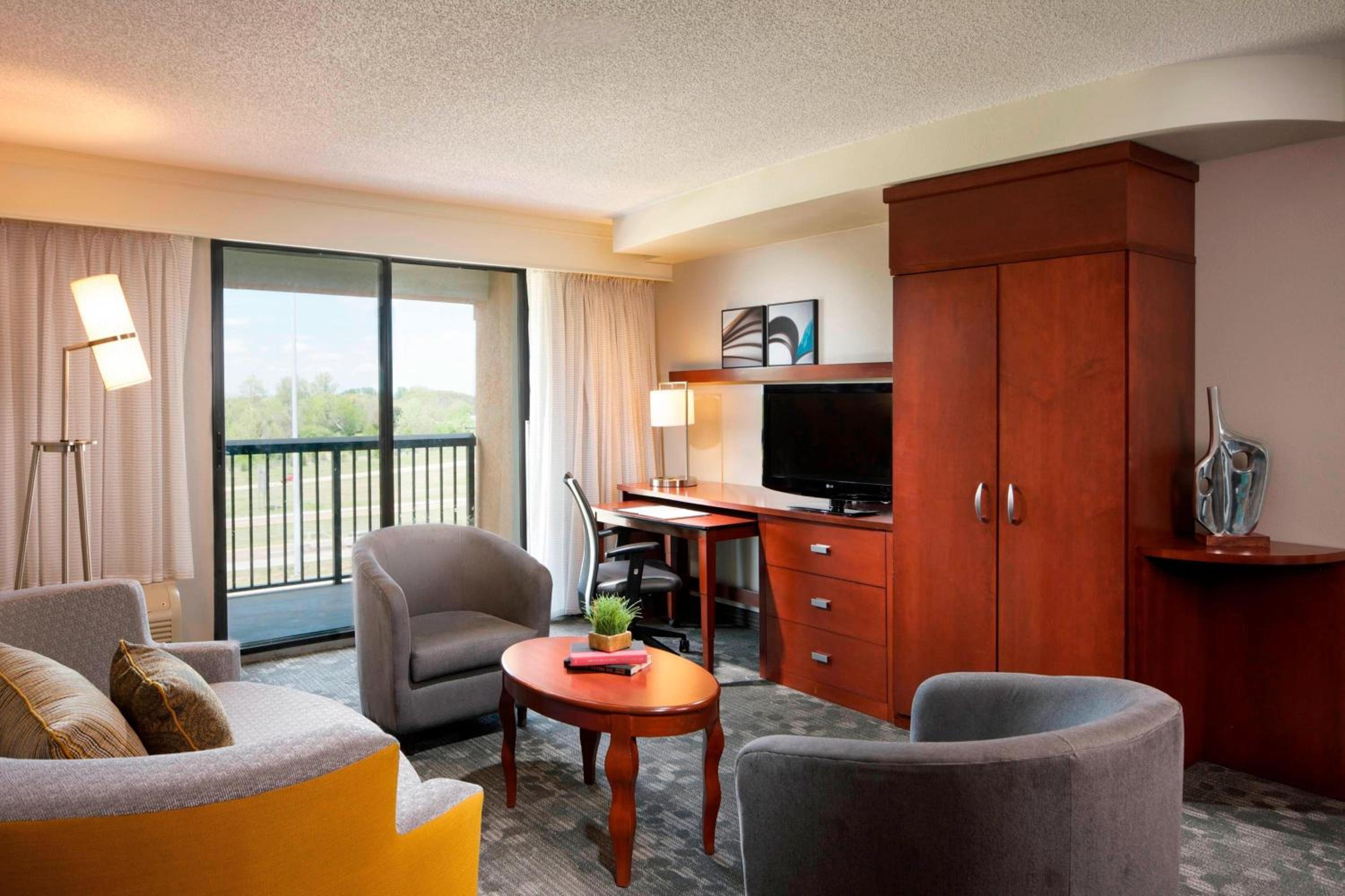 One-Bedroom Suite with Sofa Bed