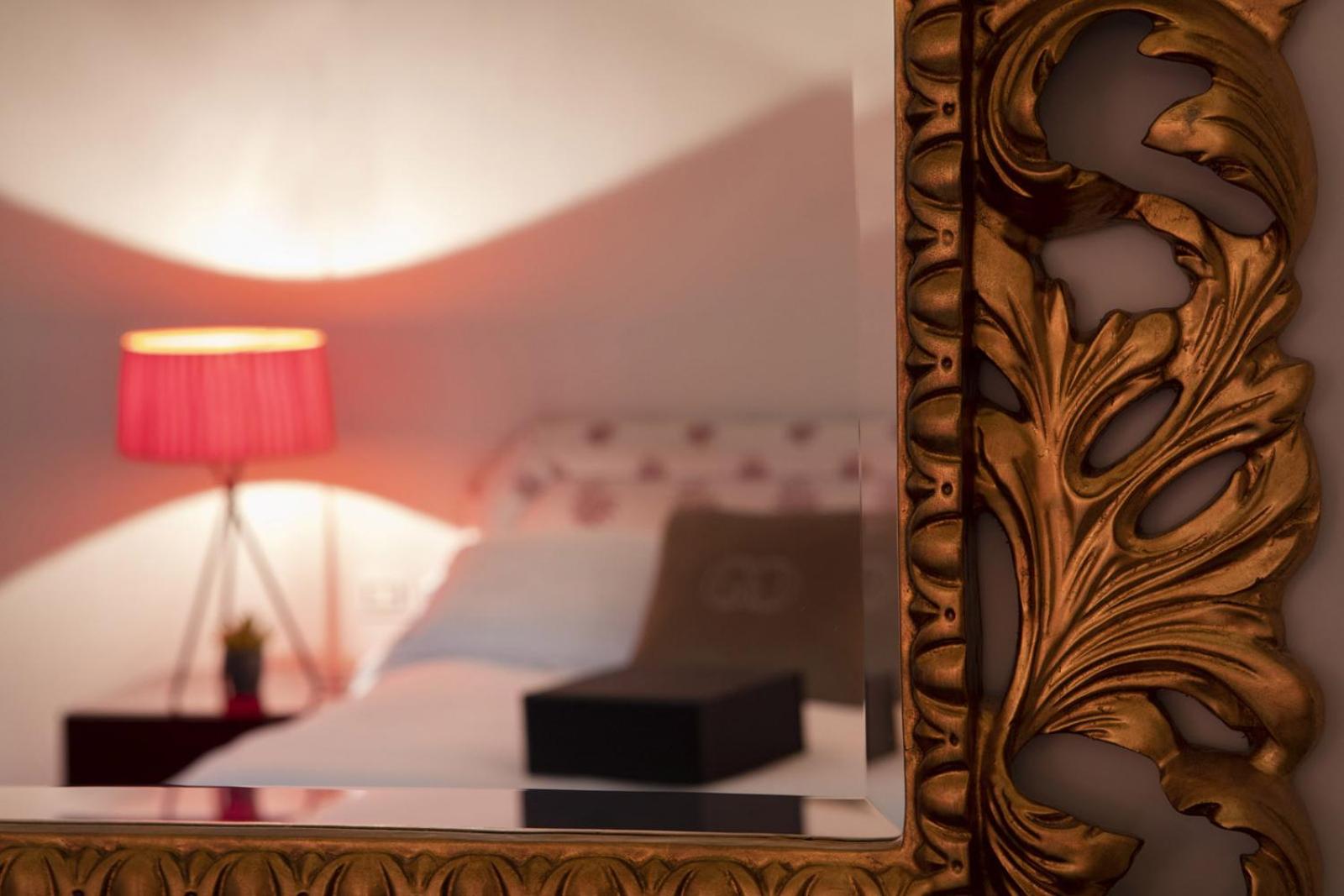 Junior Suite with Balcony Canal View