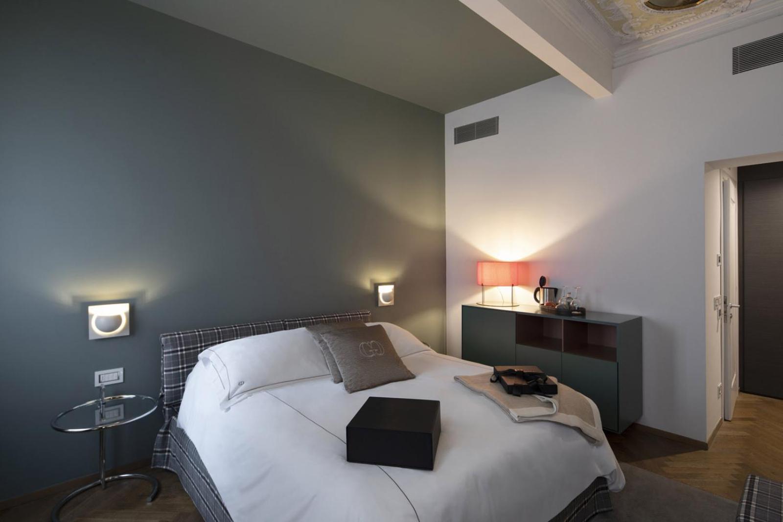 Luxury Double Room with Canal View