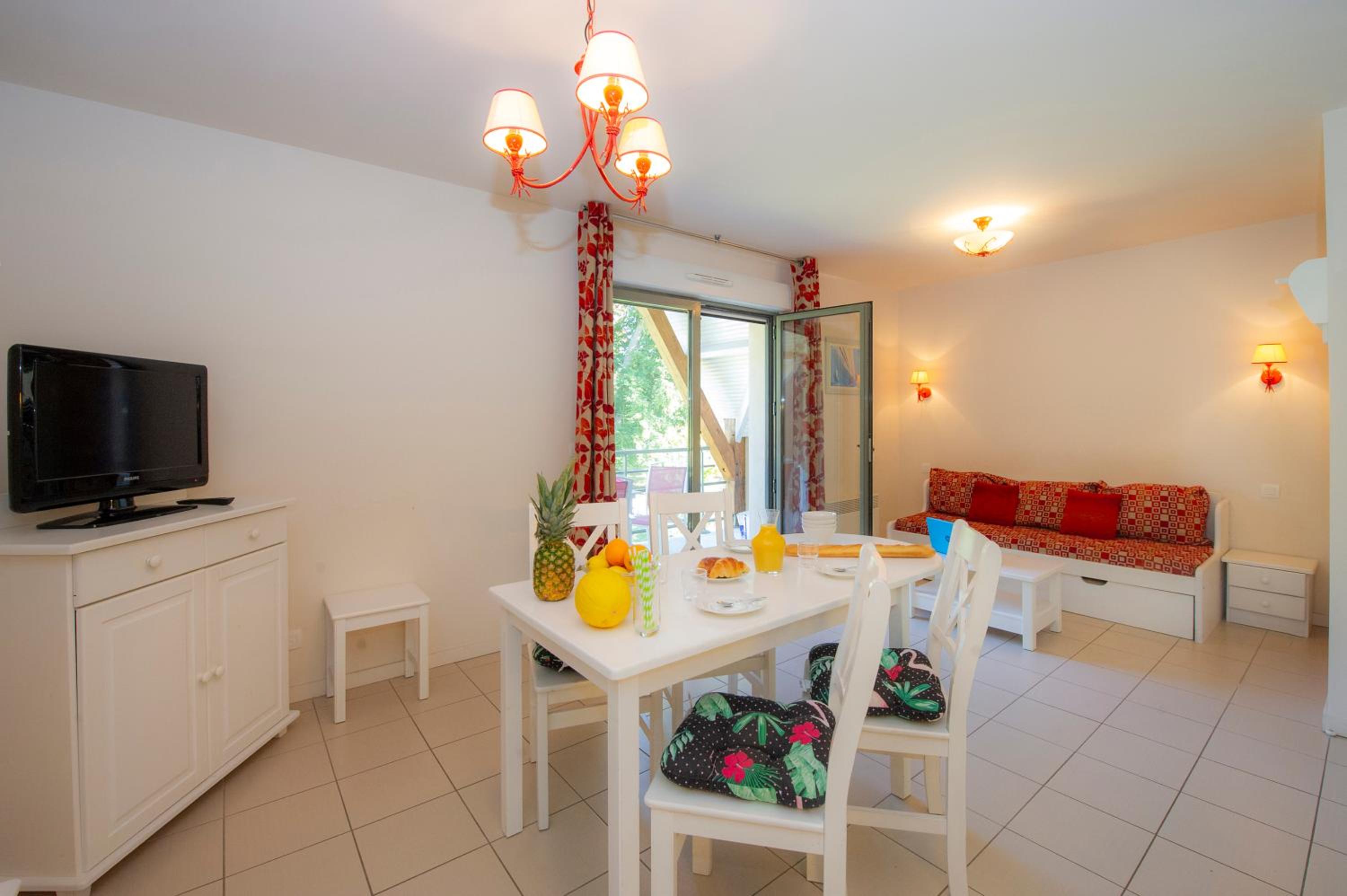 Apartment (5 Adults) - Photo 1