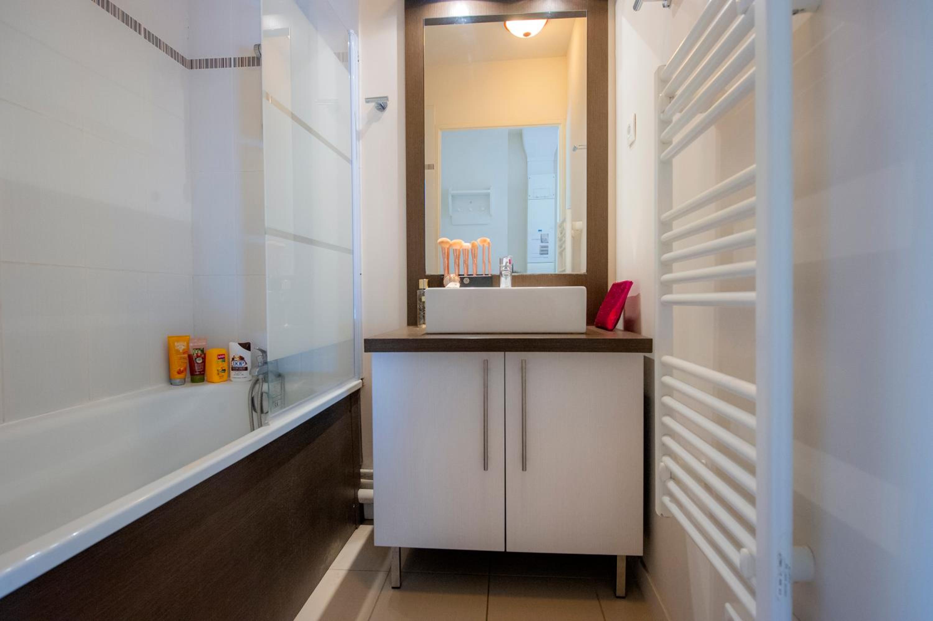 Apartment (5 Adults) - Photo 2
