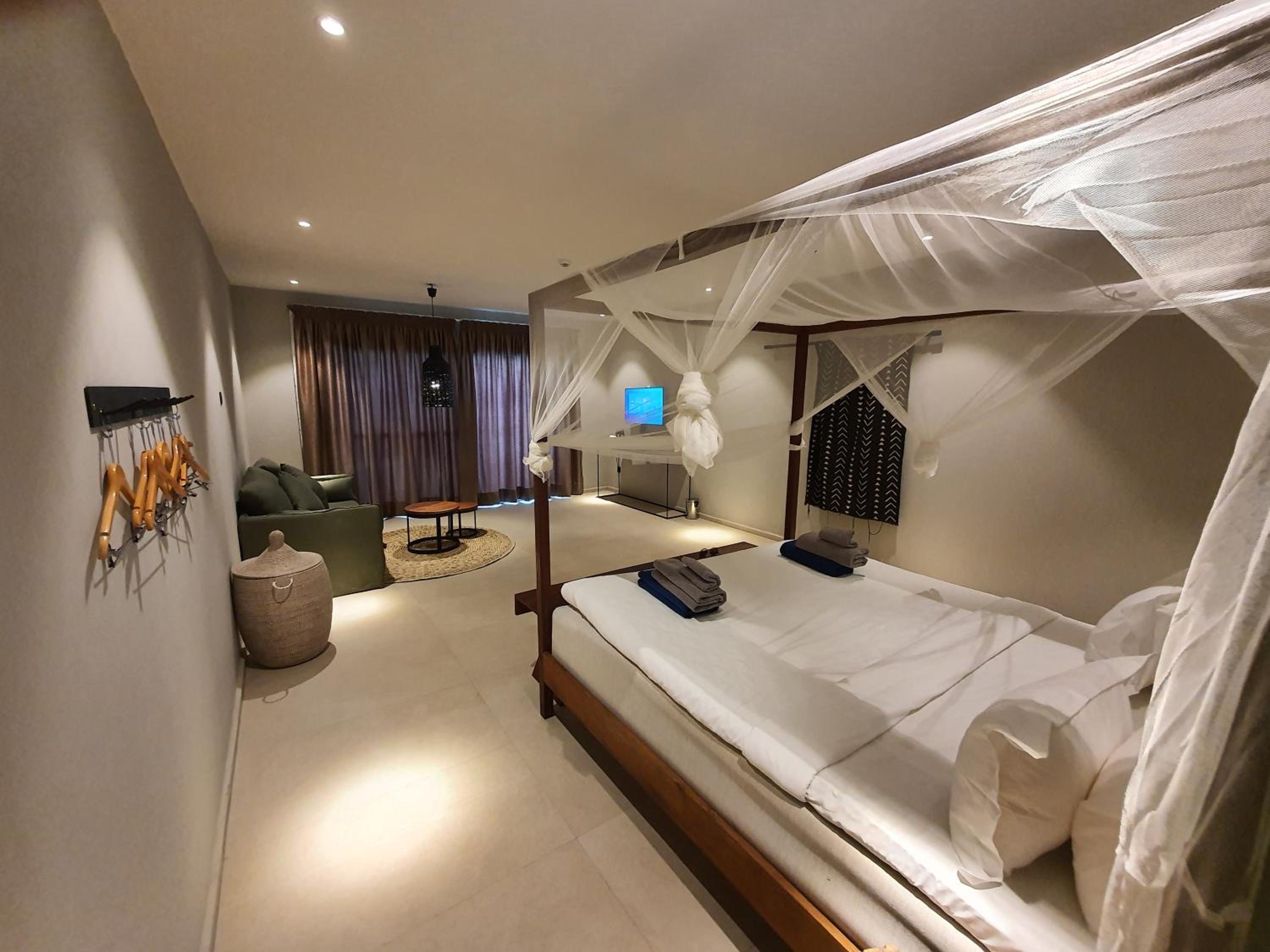 Double Room with Garden View - Photo 2