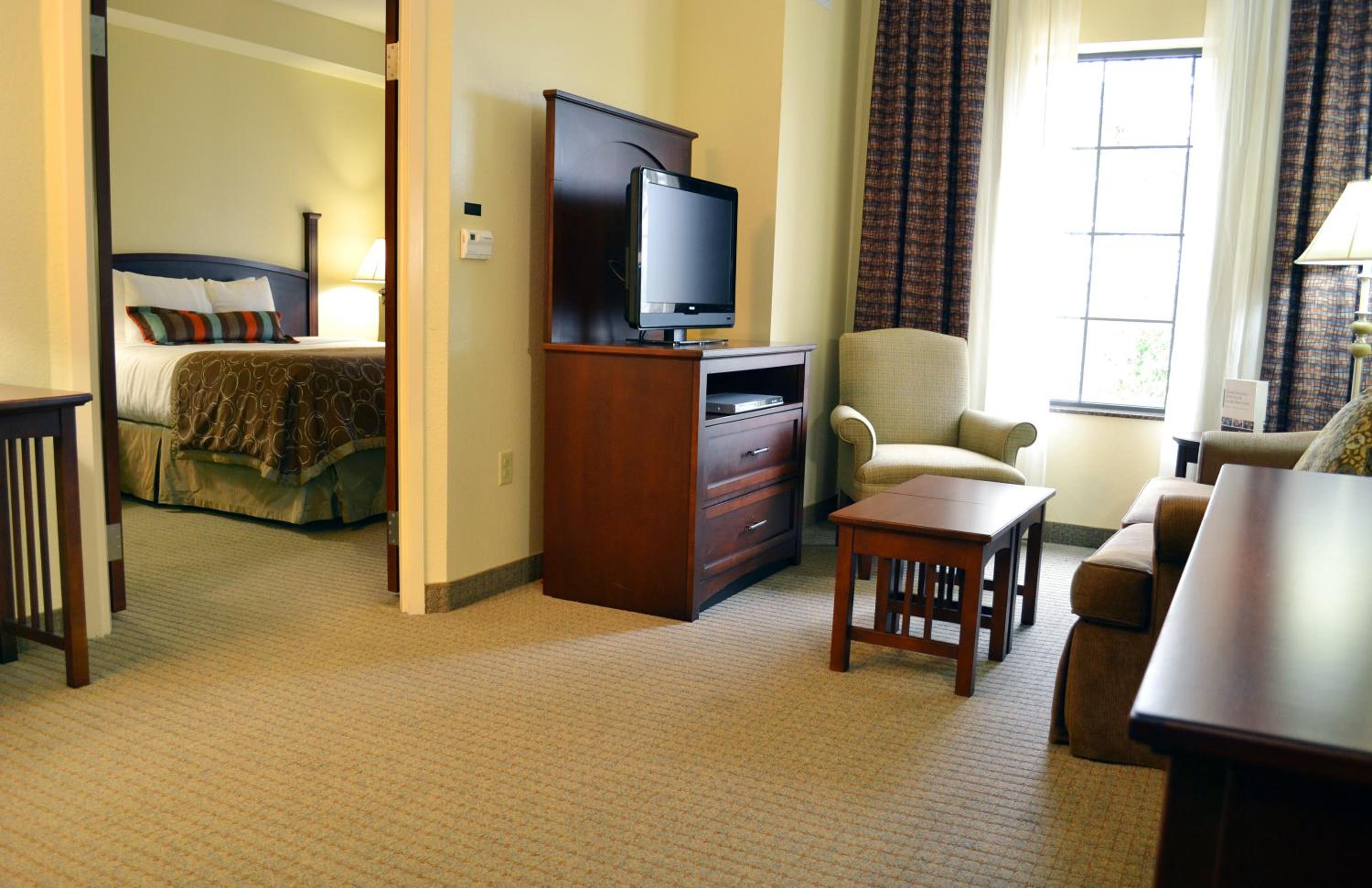 Standard Suite - Non-Smoking photo 1