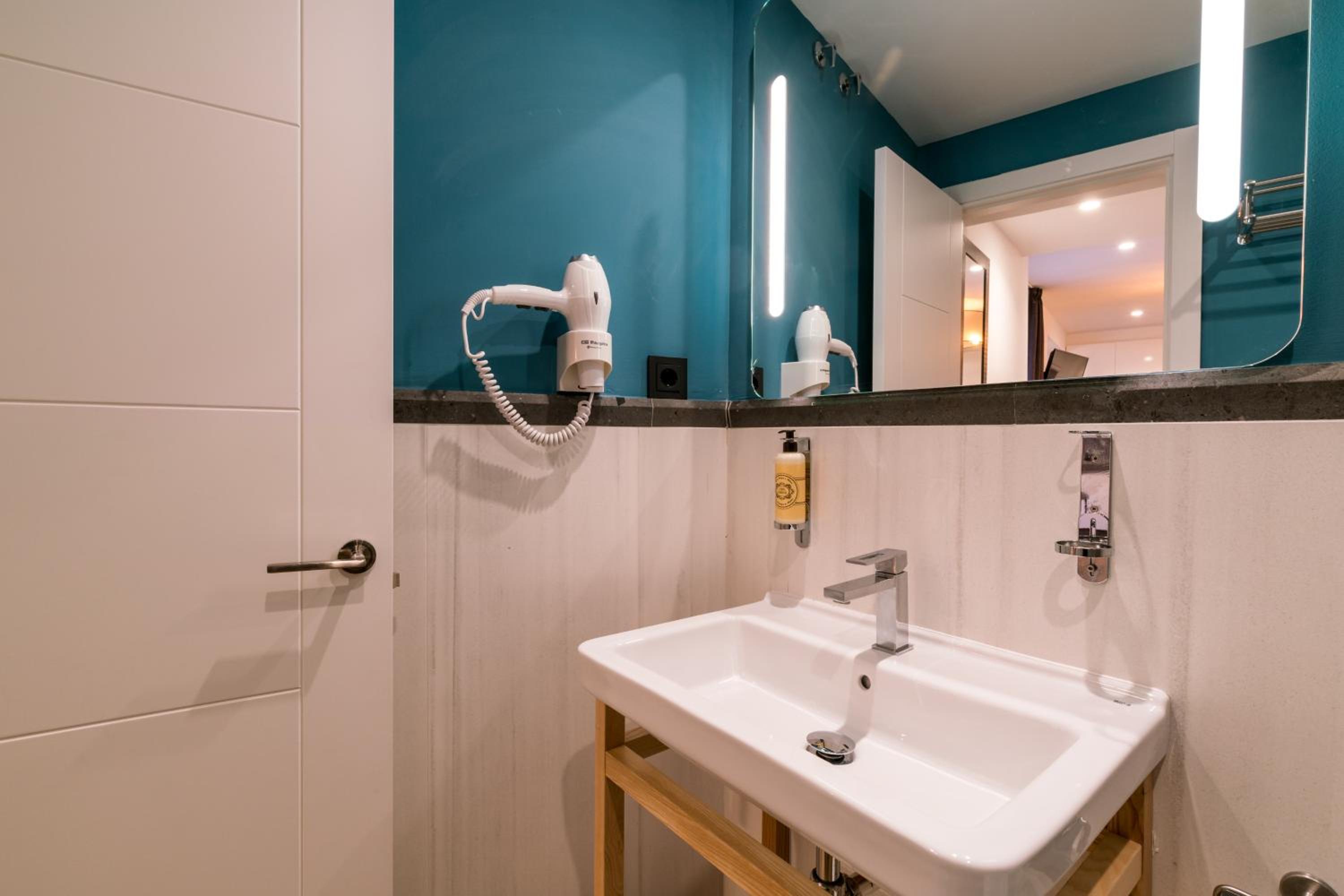 Standard Apartment - Photo 10